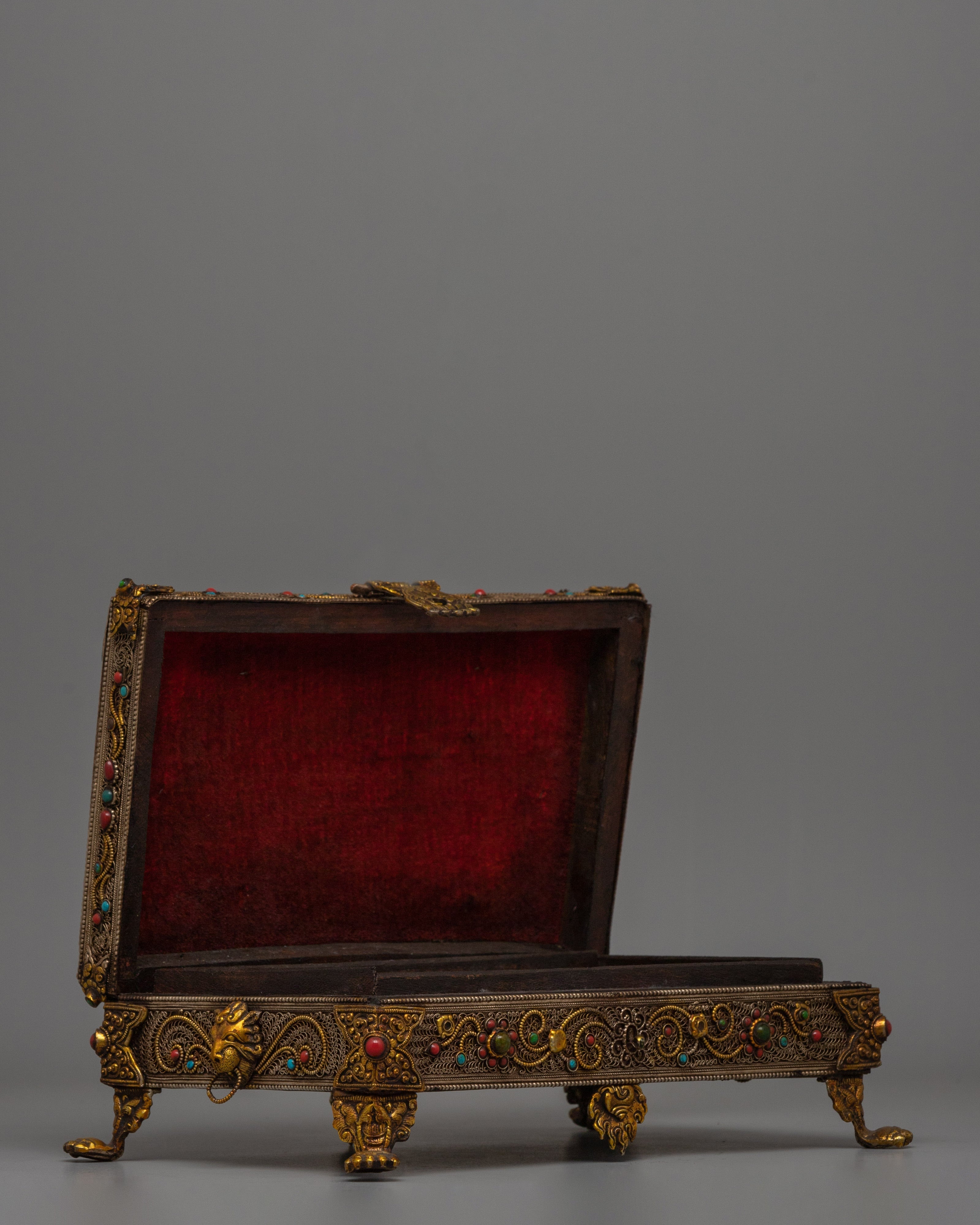 Tibetan Treasure Box with Silver Wire |  Perfect for jewelry storage