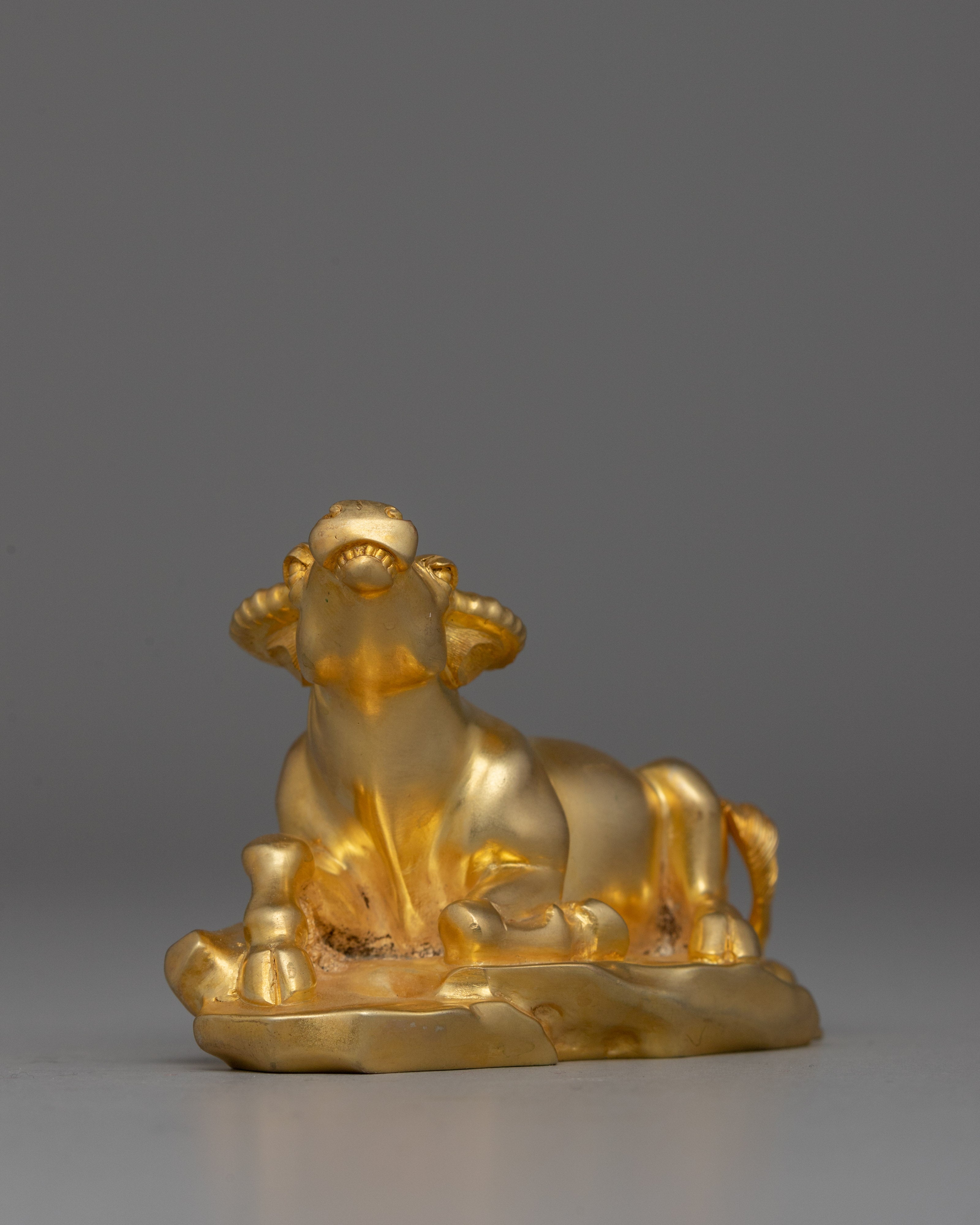 Gold-Plated Buffalo Statue | Elegant Copper Body Decorative Art