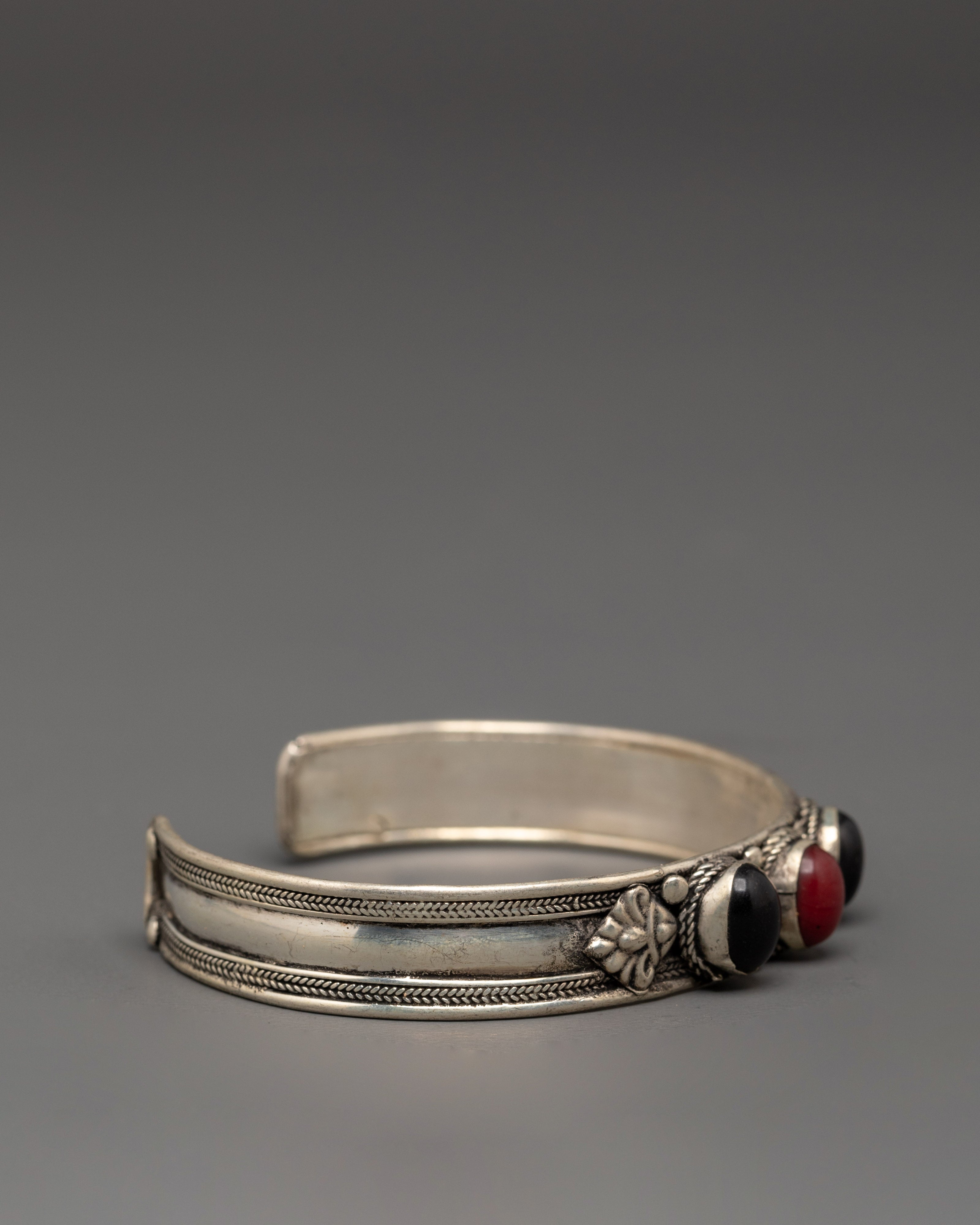 Traditional White Metal Bracelet with Artificial Stones | Elegant Jewelry for Everyday