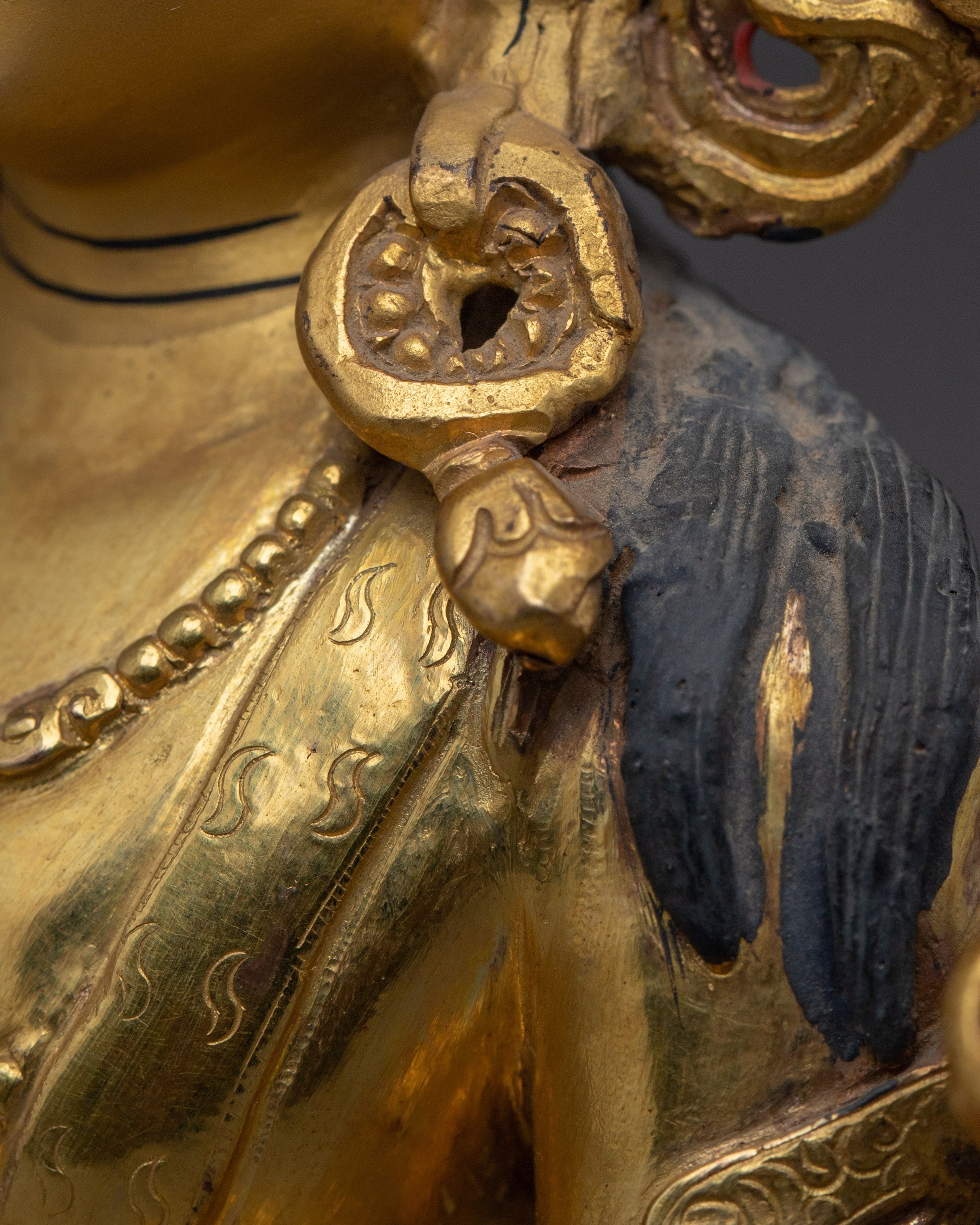 Golden Two Armed Chenrezig Statue  | Spiritual Enlightenment