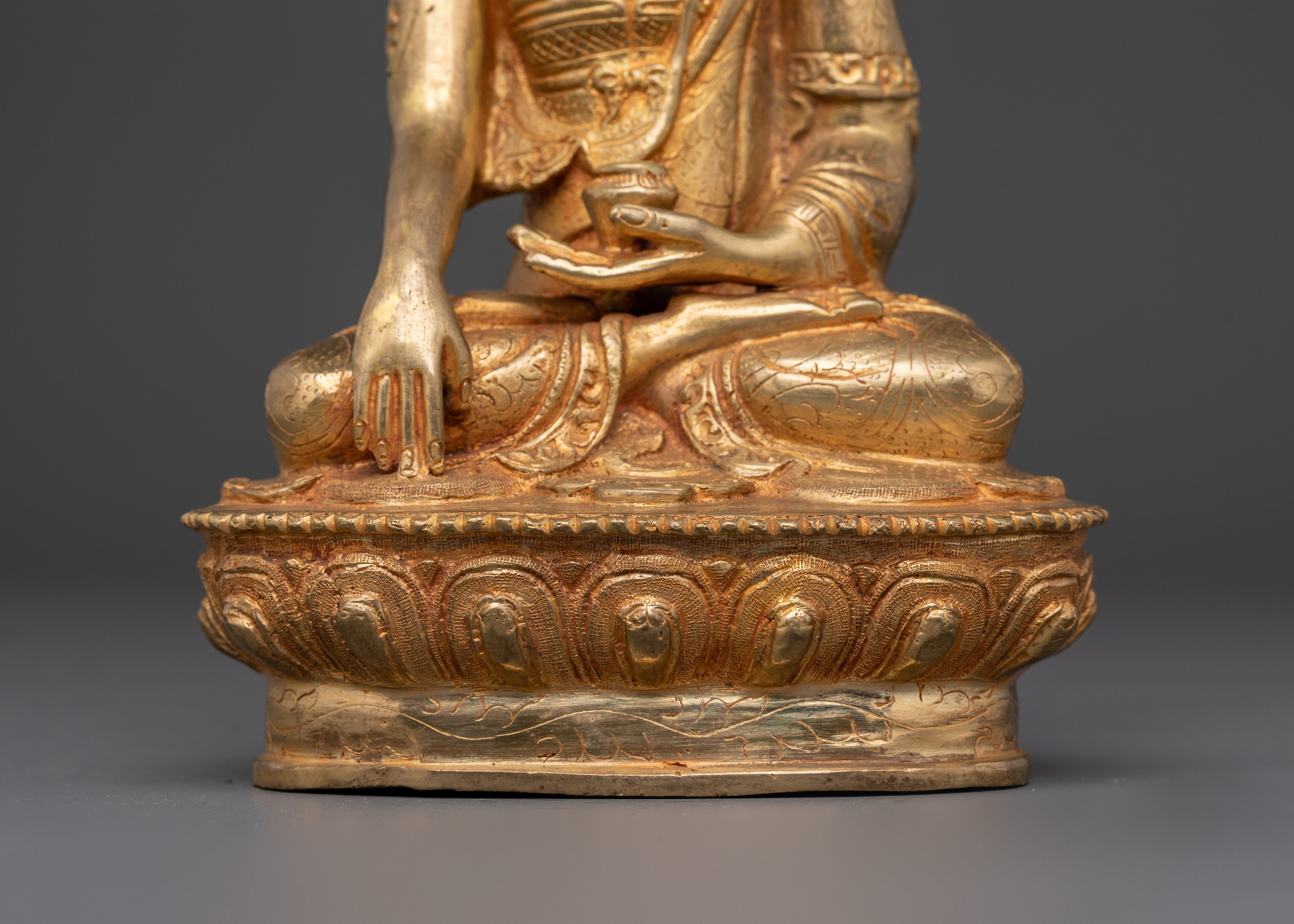 Himalayan Buddha Shakyamuni Statue | Symbol of Inner Peace and Enlightenment