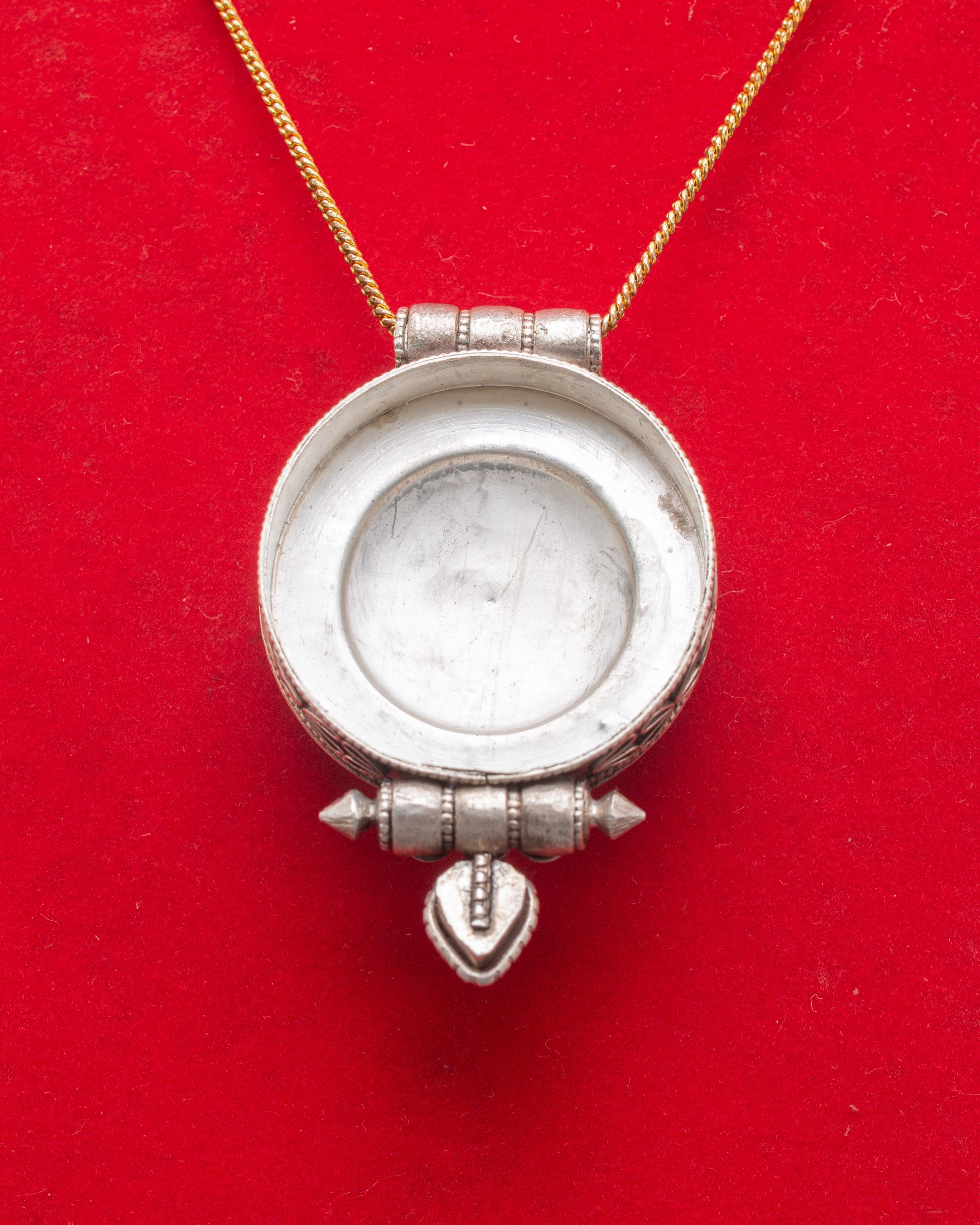 Conch Shell Silver Ghau Pendant | A Symbol of Peace and Protection