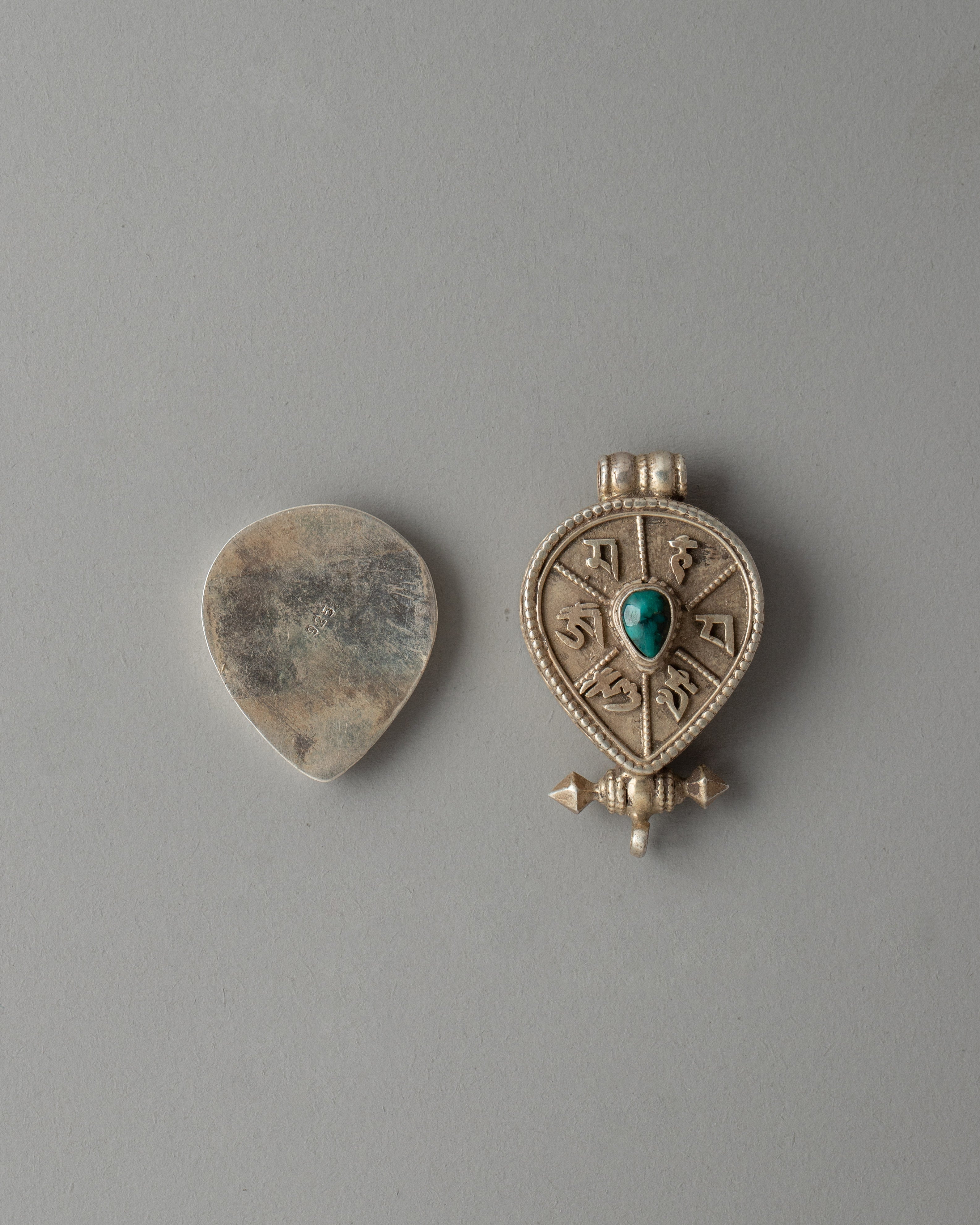 Ghau Box Mantra Locket | Sacred Symbol of Longevity and Protection