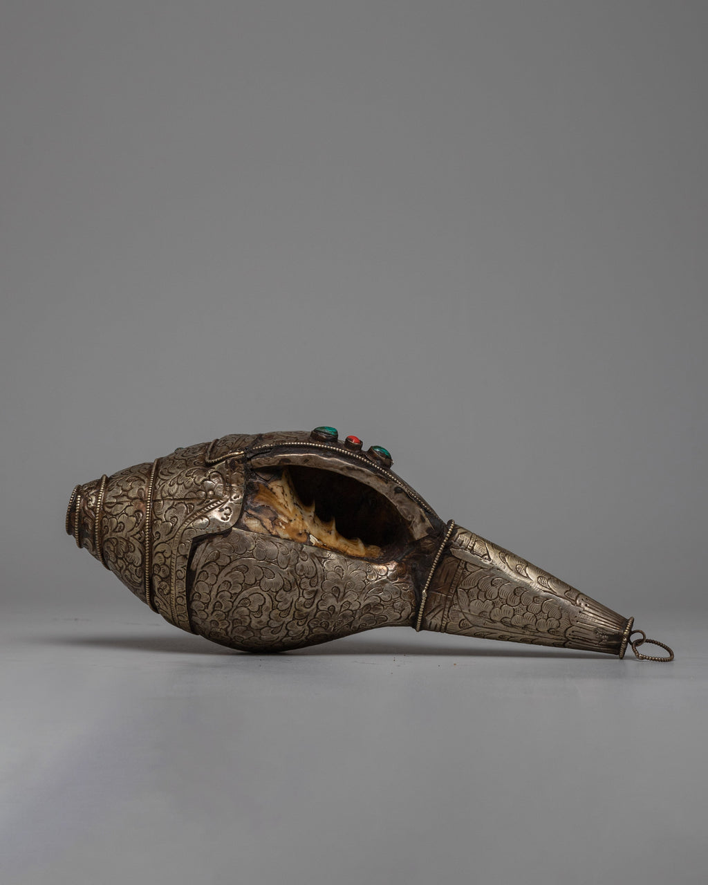 Conch Shell Divination Buddhist Ritual Conch Shell | Harmonizing Spiritual Practice with Sacr