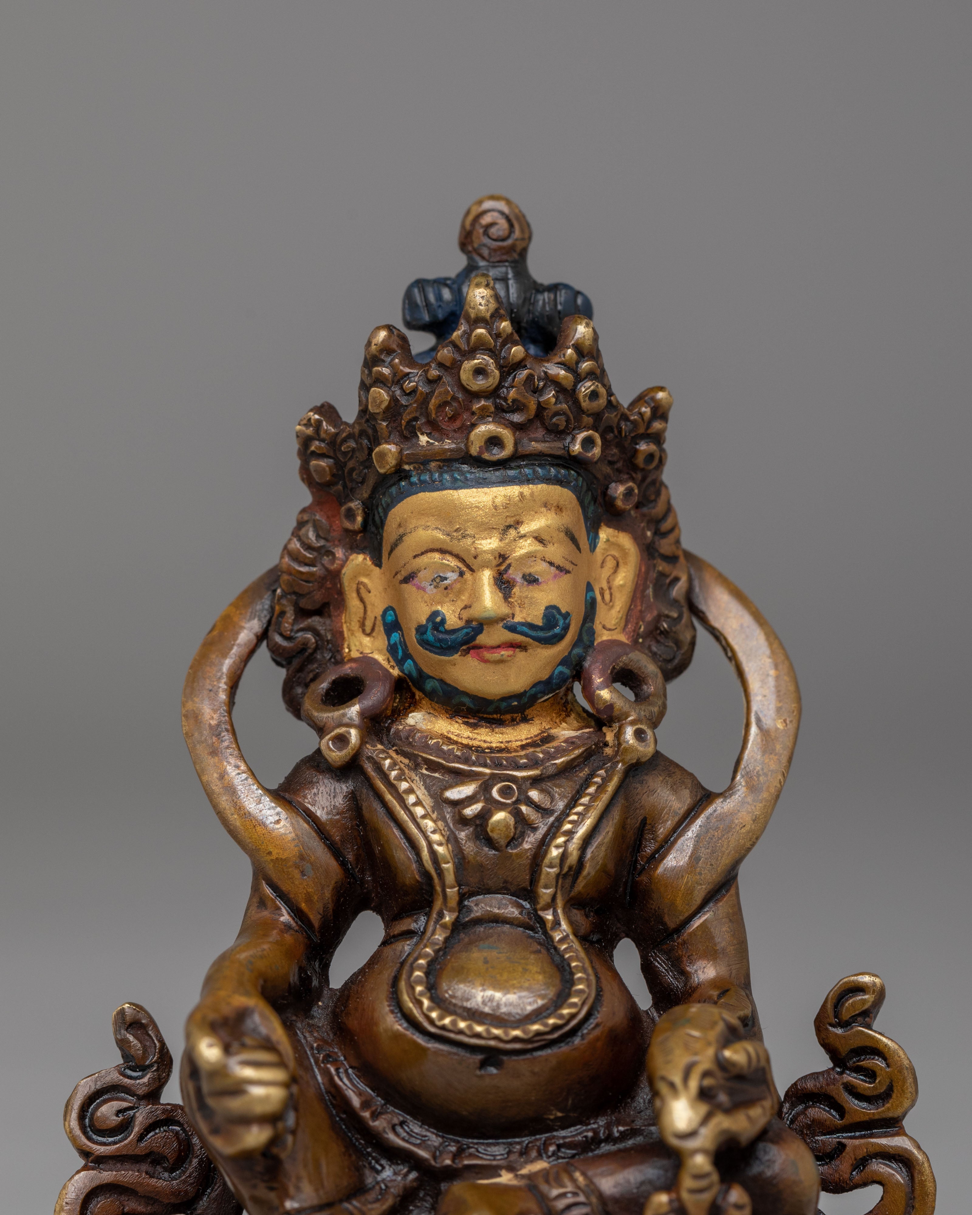 Dzambhala Meditation Wealth Deity Statue | Spiritual Decor for Prosperity