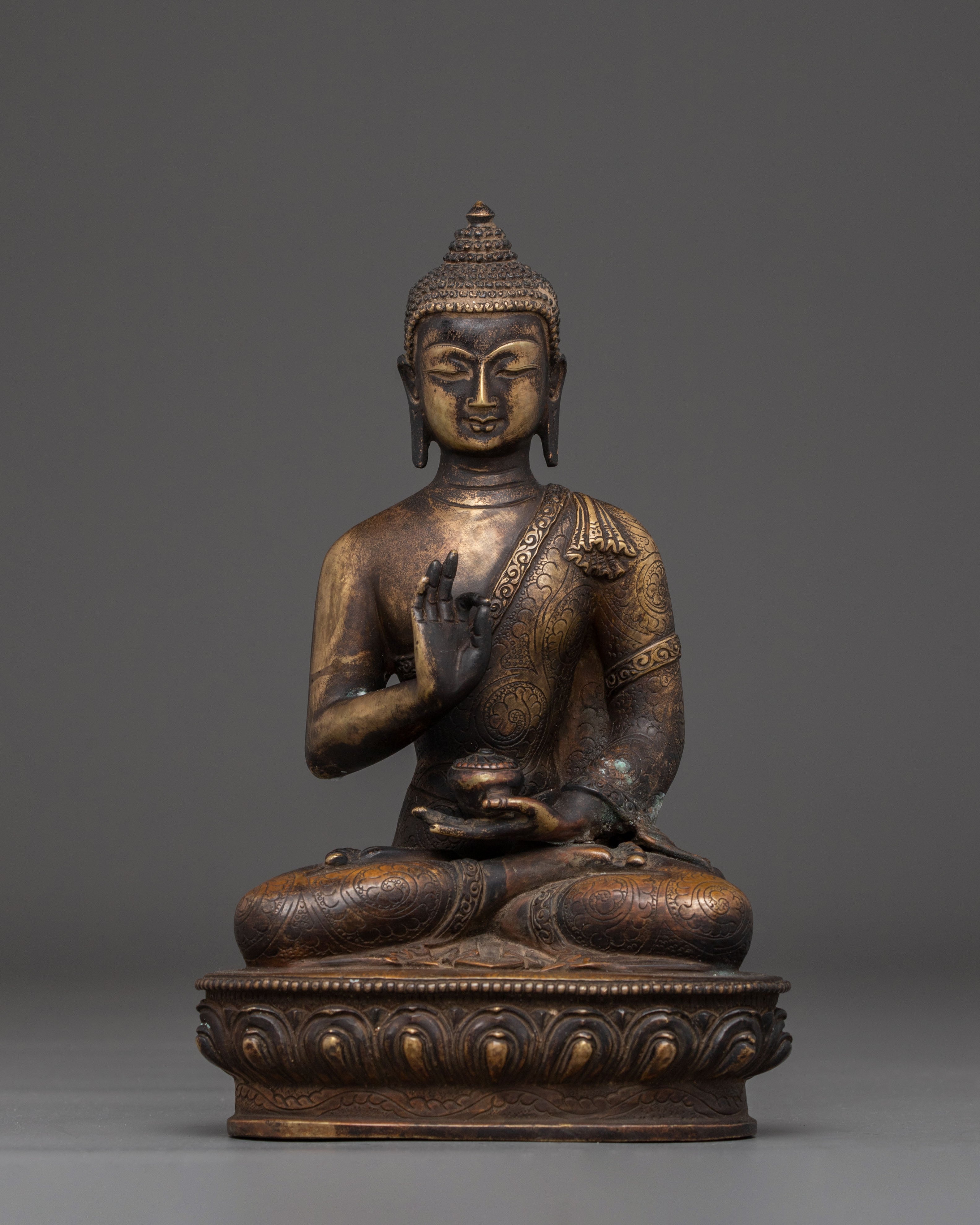 Statue-of-Amoghasiddhi