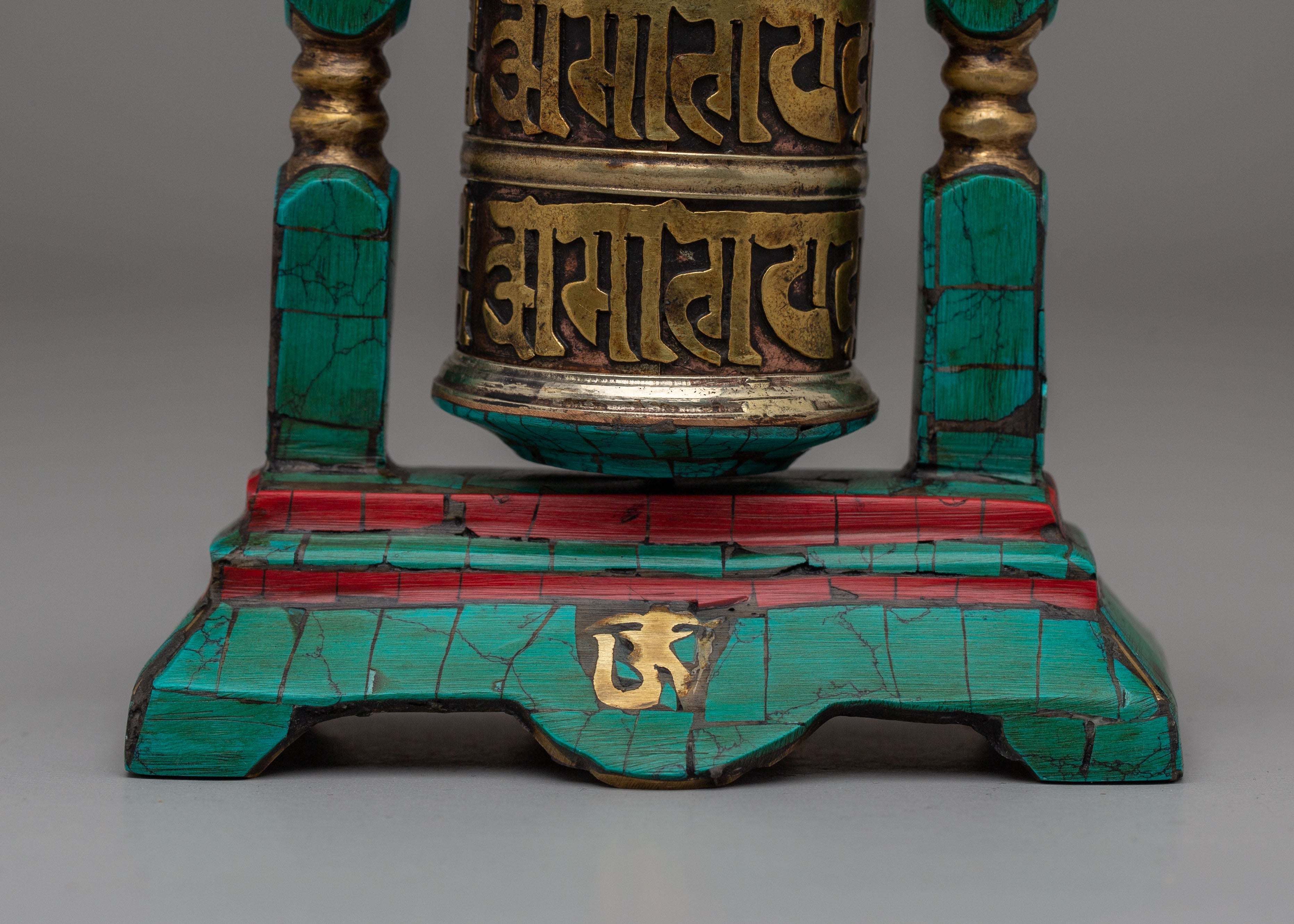Handcrafted Prayer Wheel for Rituals | Spiritual Decor