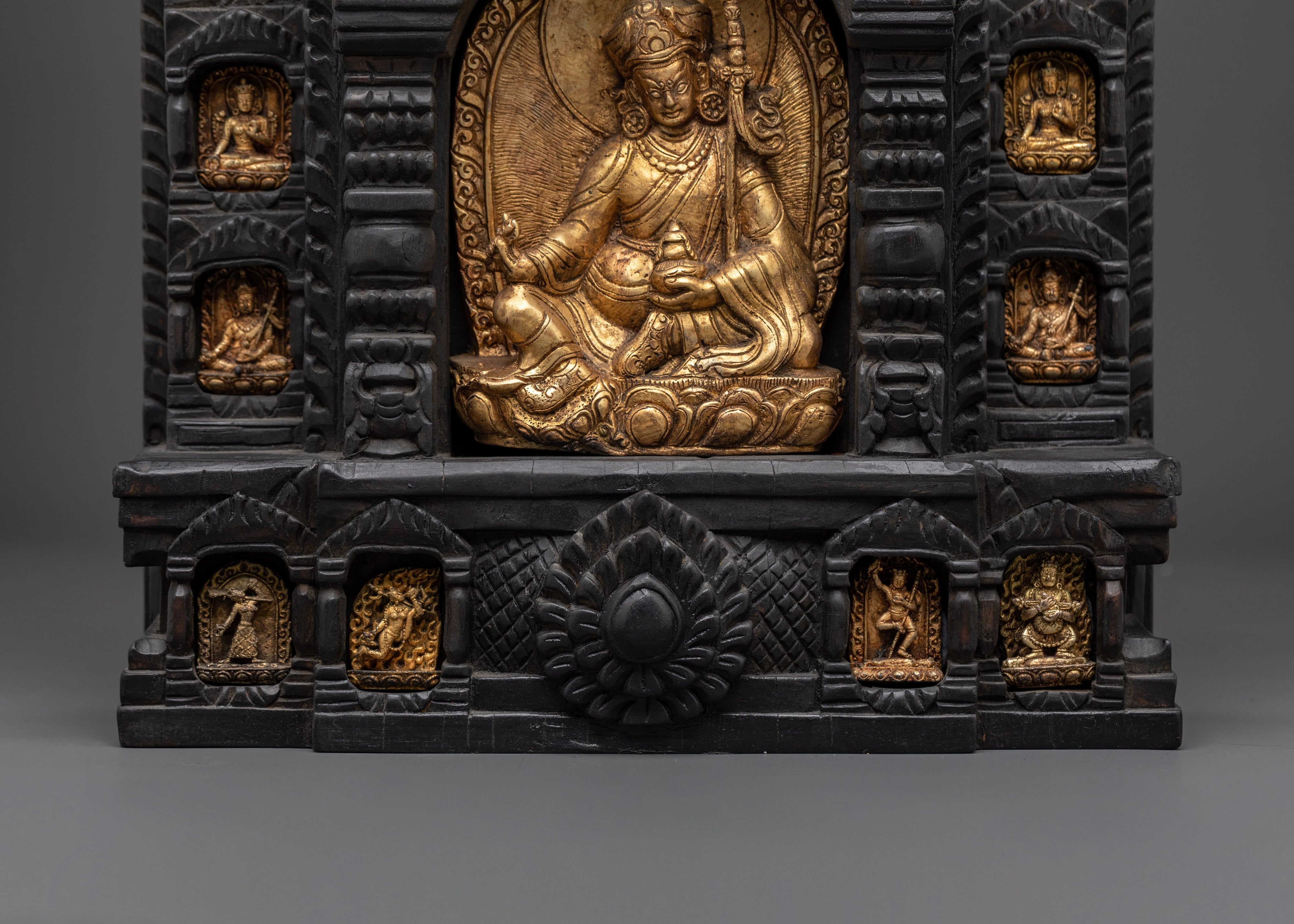 Guru Rinpoche Figure | Tibetan Master Guru