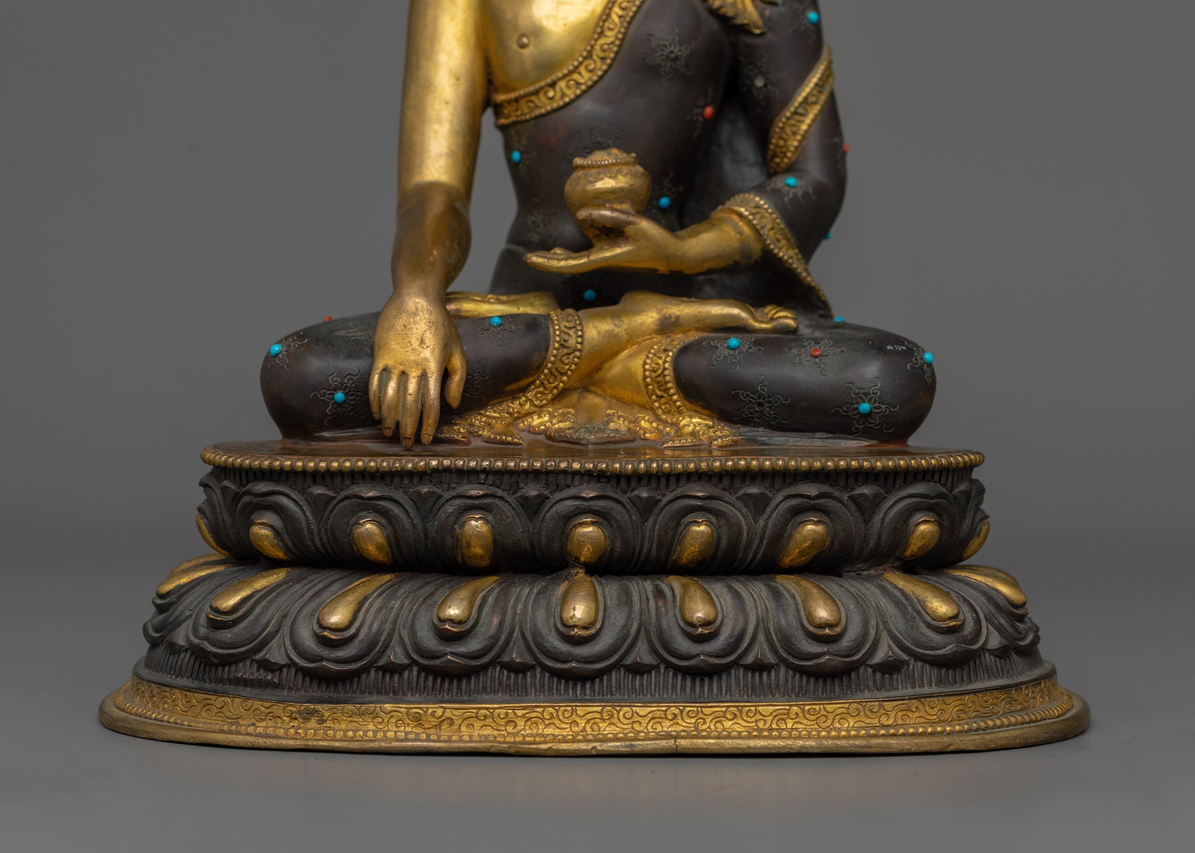 Handcrafted Sculpture of Crown Shakyamuni Buddha | Buddha of Enlightenment