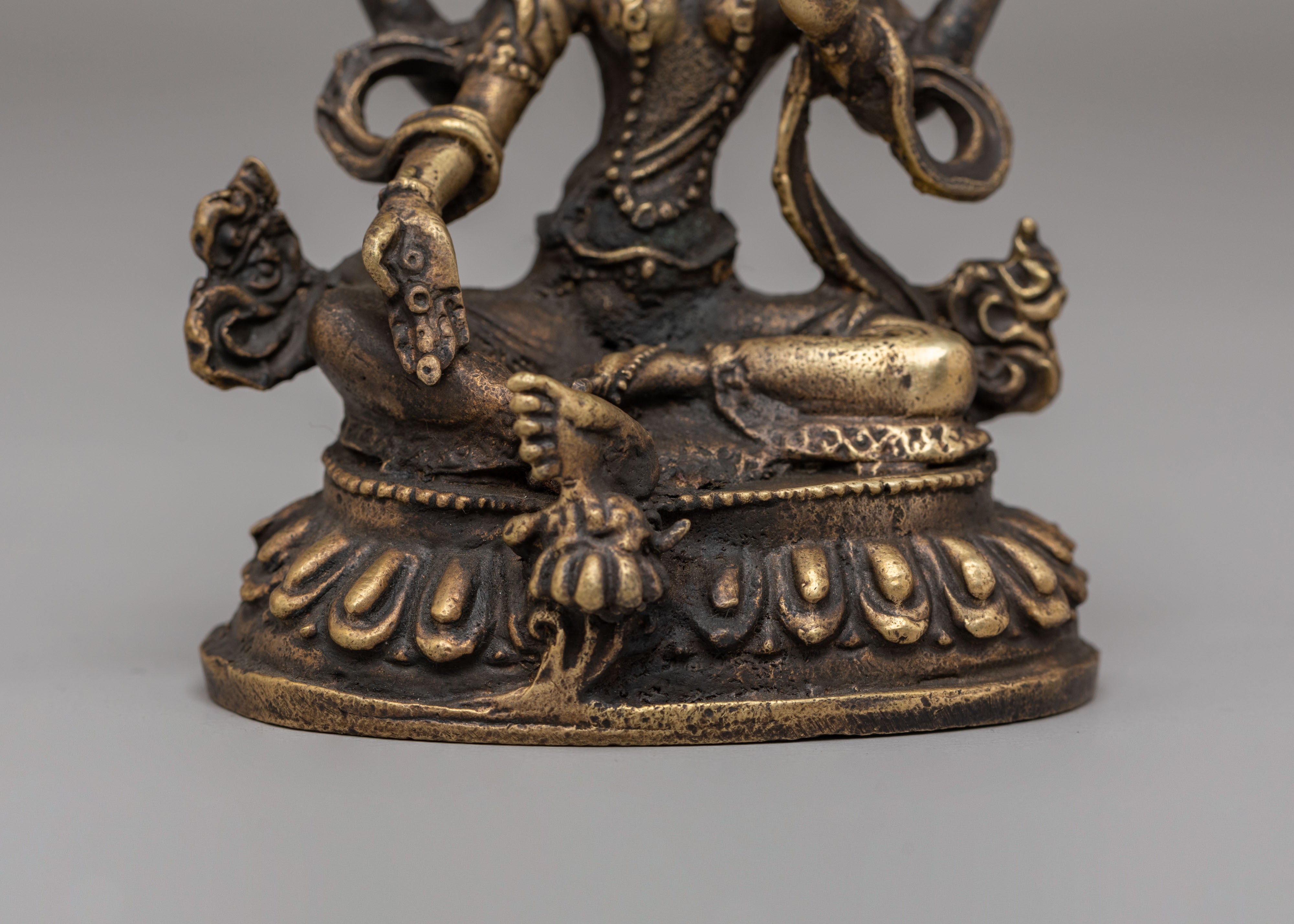 Traditional Sacred Laxmi Statue | Handcrafted Brass Lakshmi Idol for Puja & Home Decor