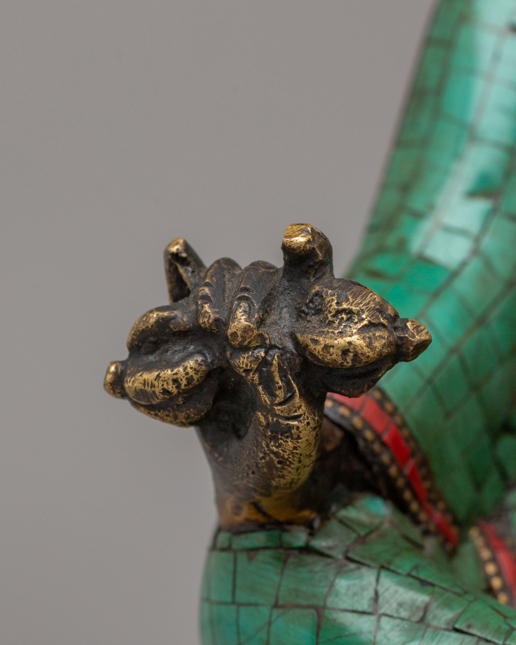 Traditional Guru Rinpoche Statue | Tibetan Masterpiece for Meditation & Rituals