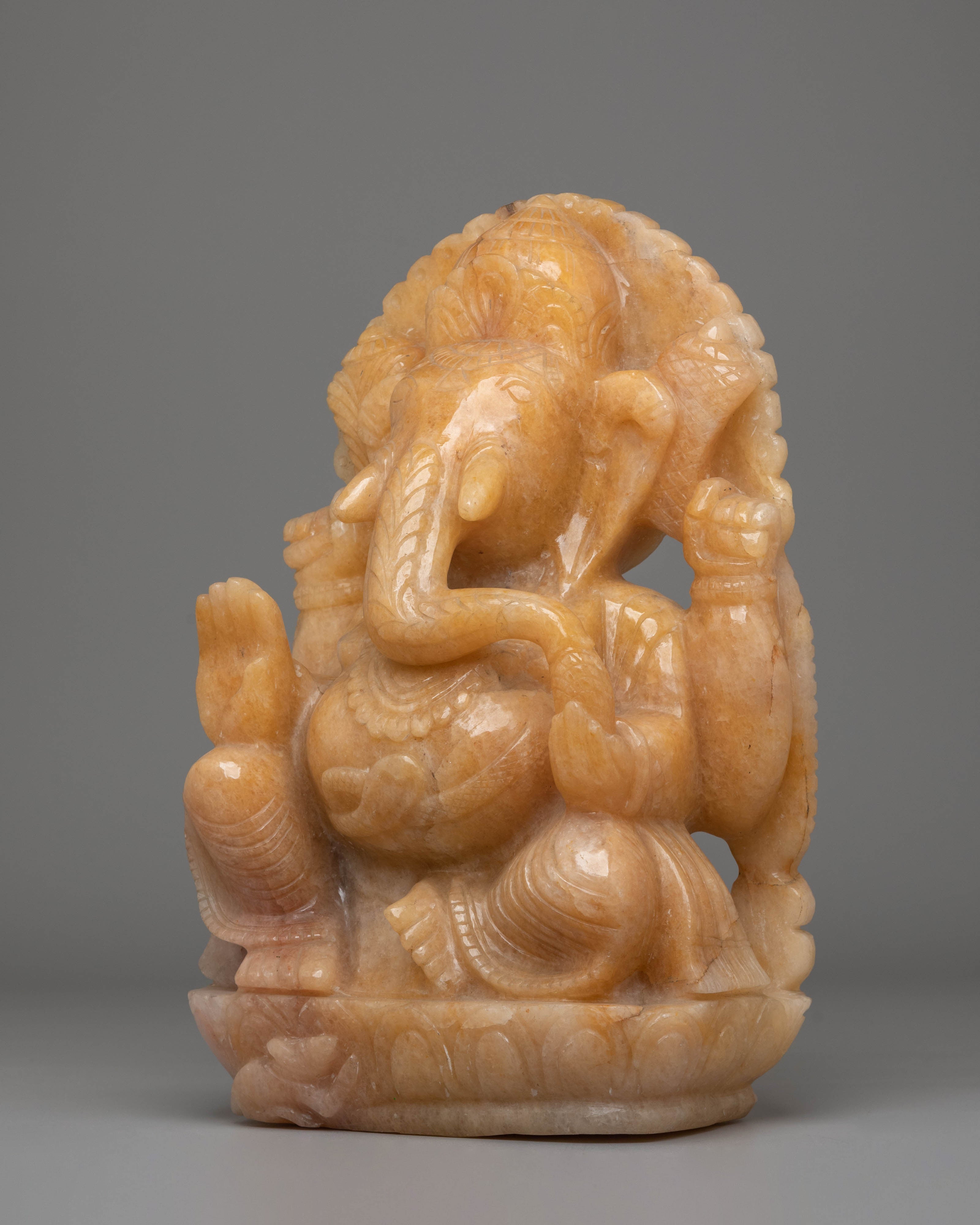 Ganesh Statue – The Hindu Deity | Divine Lord Ganesha Sculpture