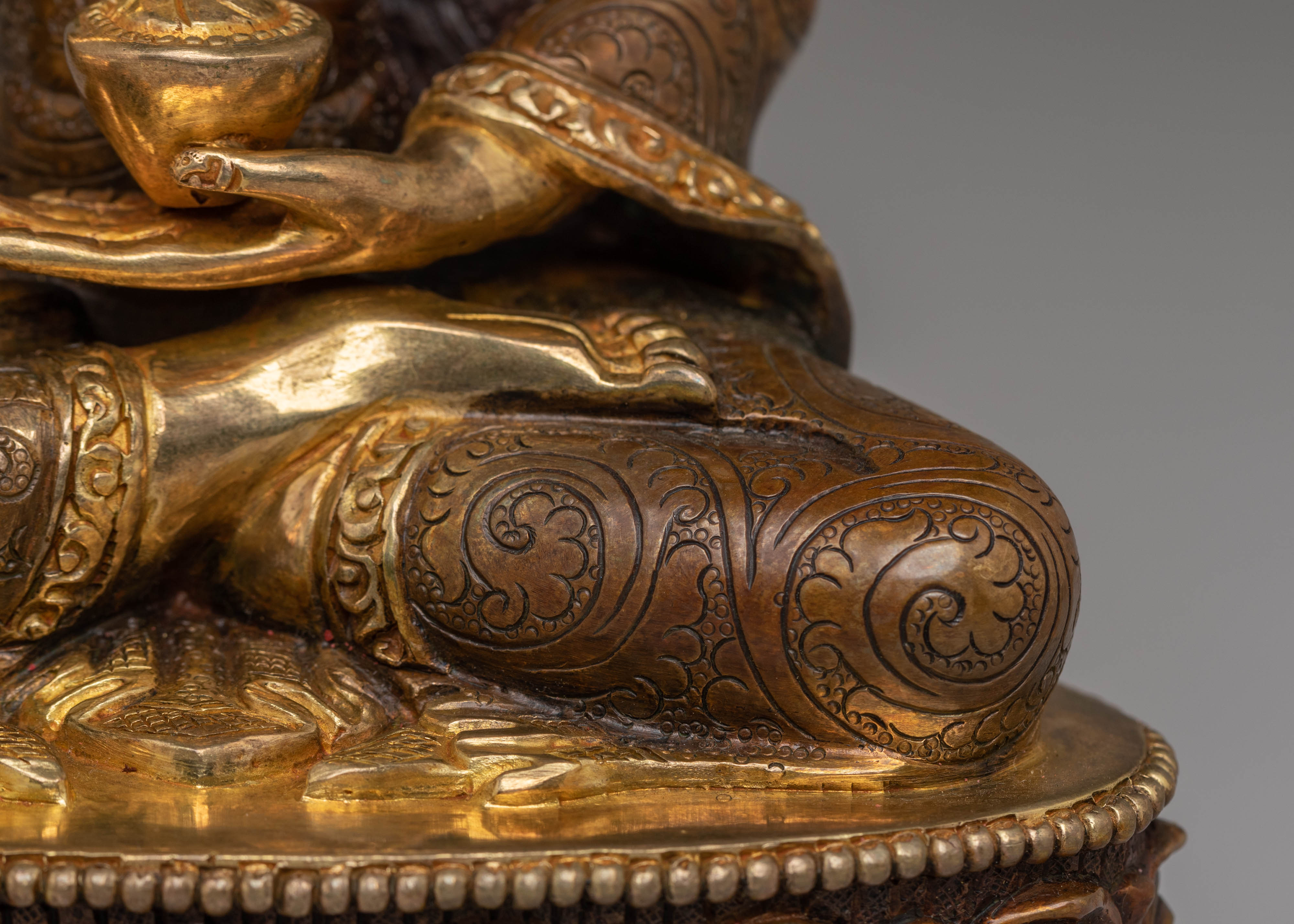 Handcrafted Gautam Buddha Golden Statue