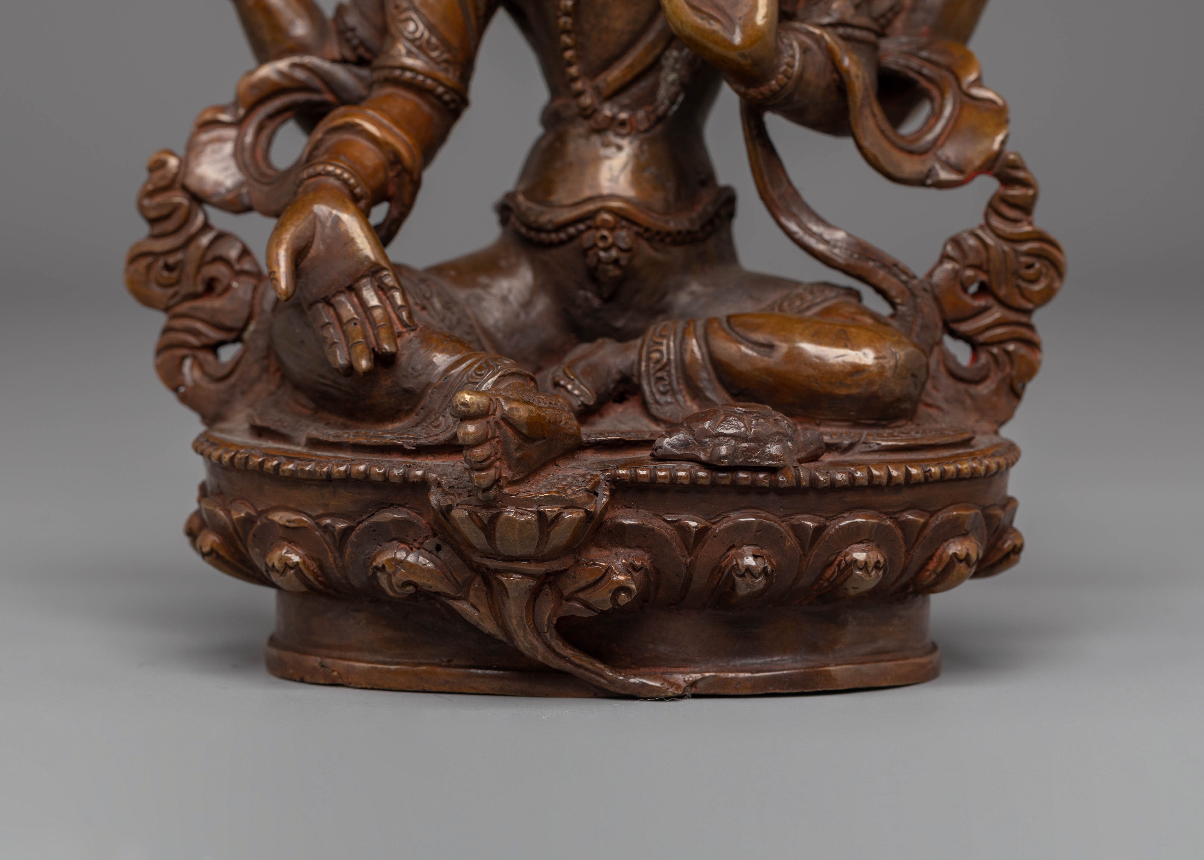 Hindu Deity Laxmi Goddess Statue for Dharma Decor