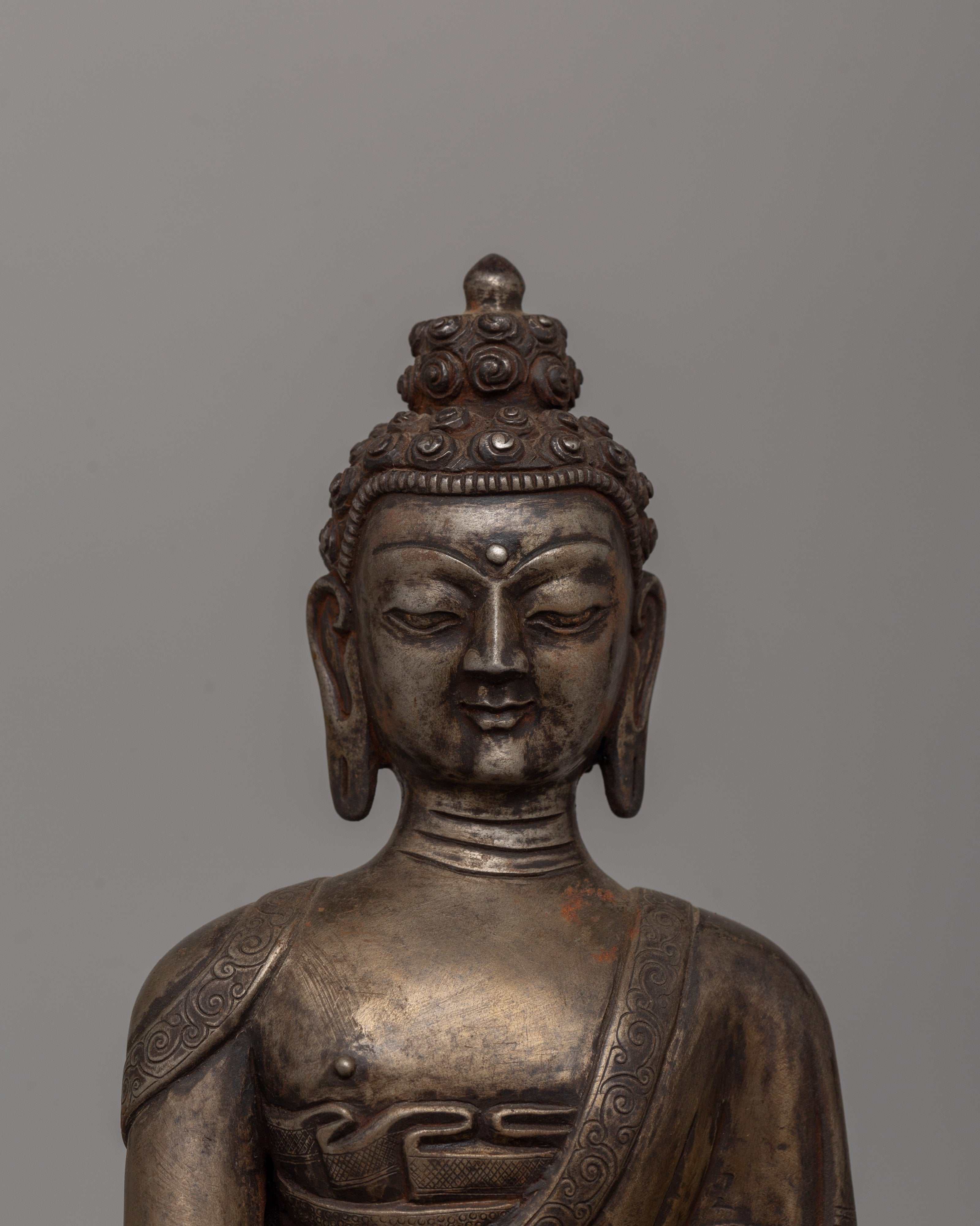 Iron Shakyamuni Buddha Statue | Traditional Buddhist Sculpture for Spiritual Practices