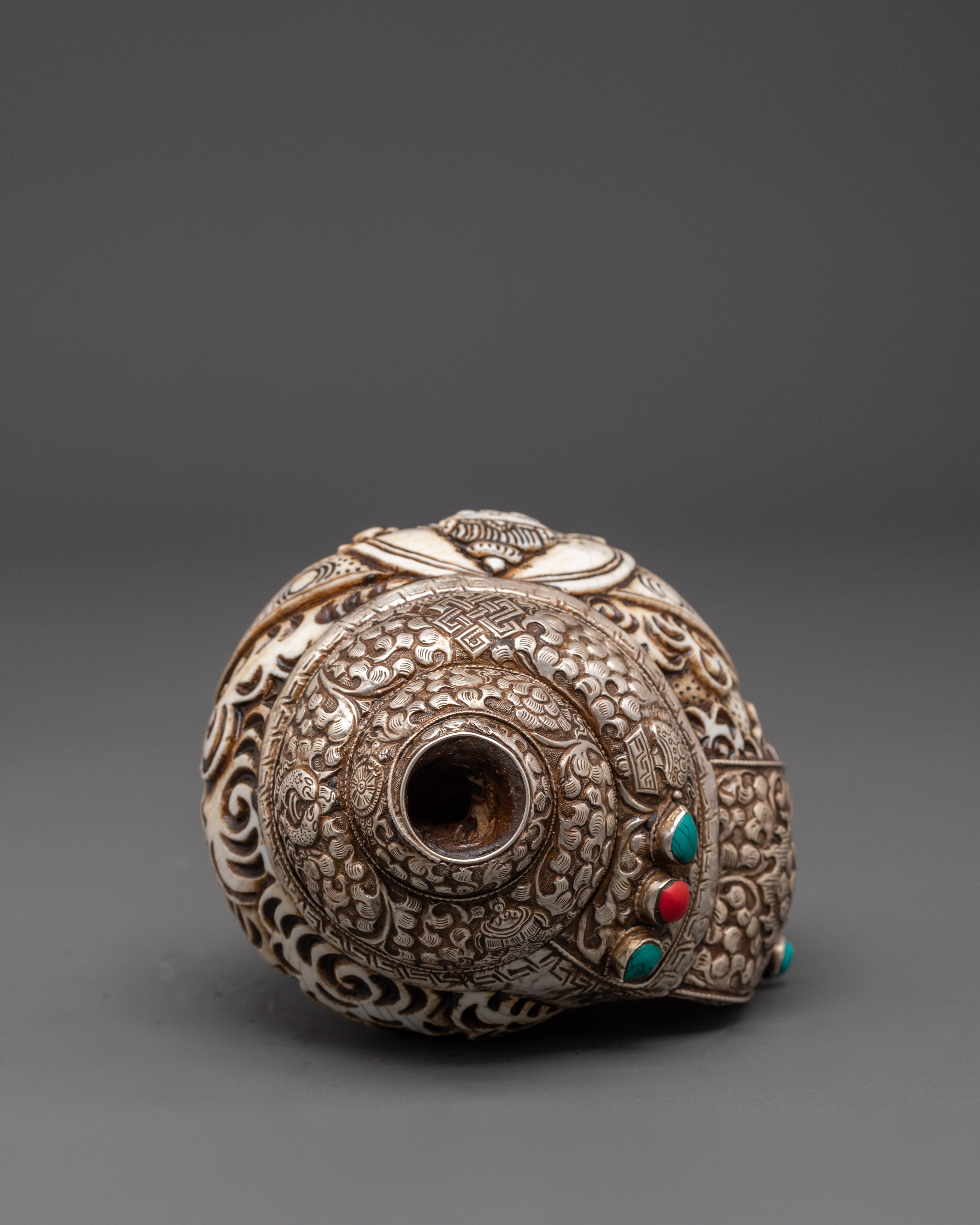 Tibetan Ritual Conch, Sankha for Buddhist Altar | Chenrezig Carved Conch