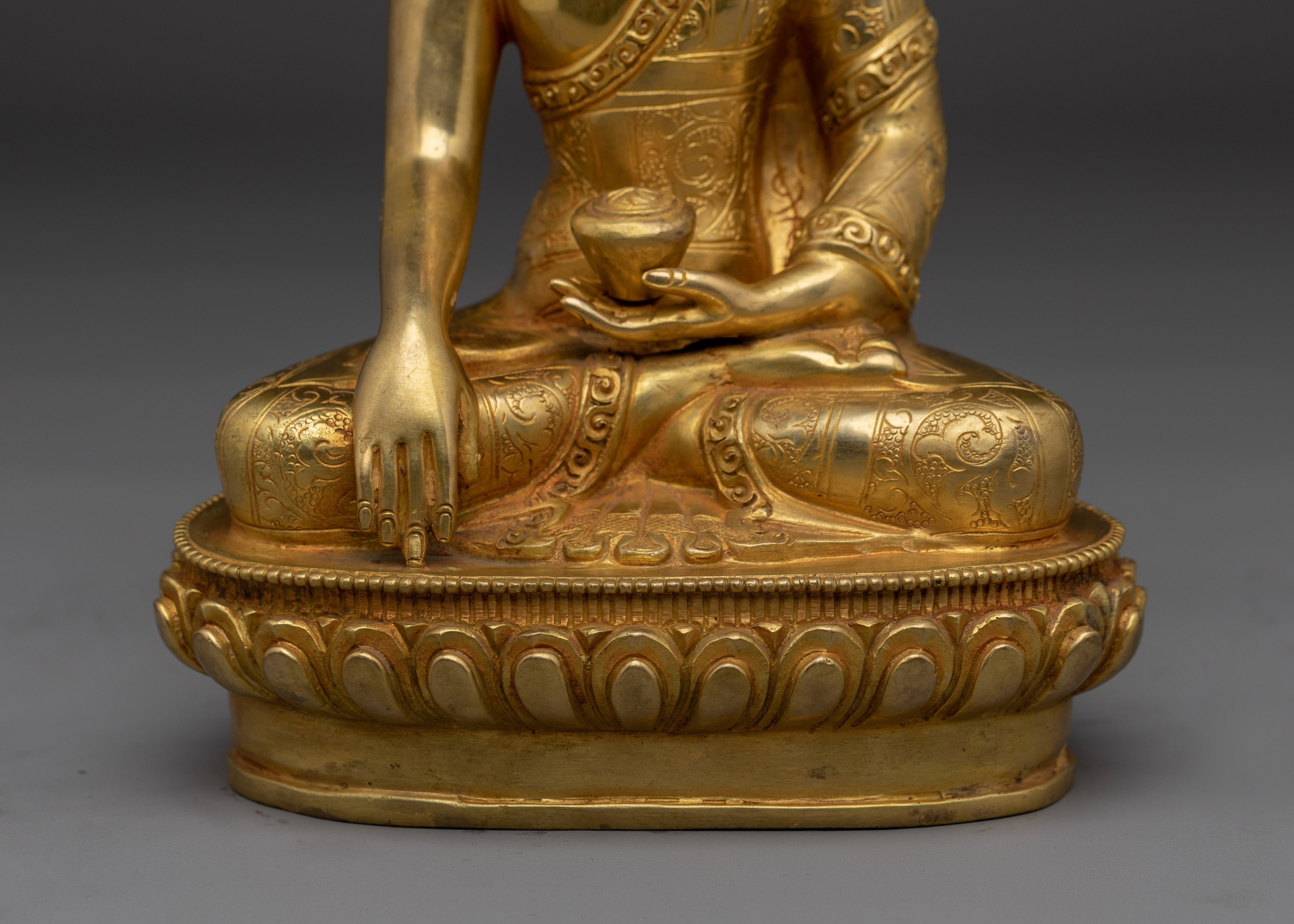 Handmade Shakyamuni Buddha The Enlightened One | Traditionally 24K Gold Gilded Statue