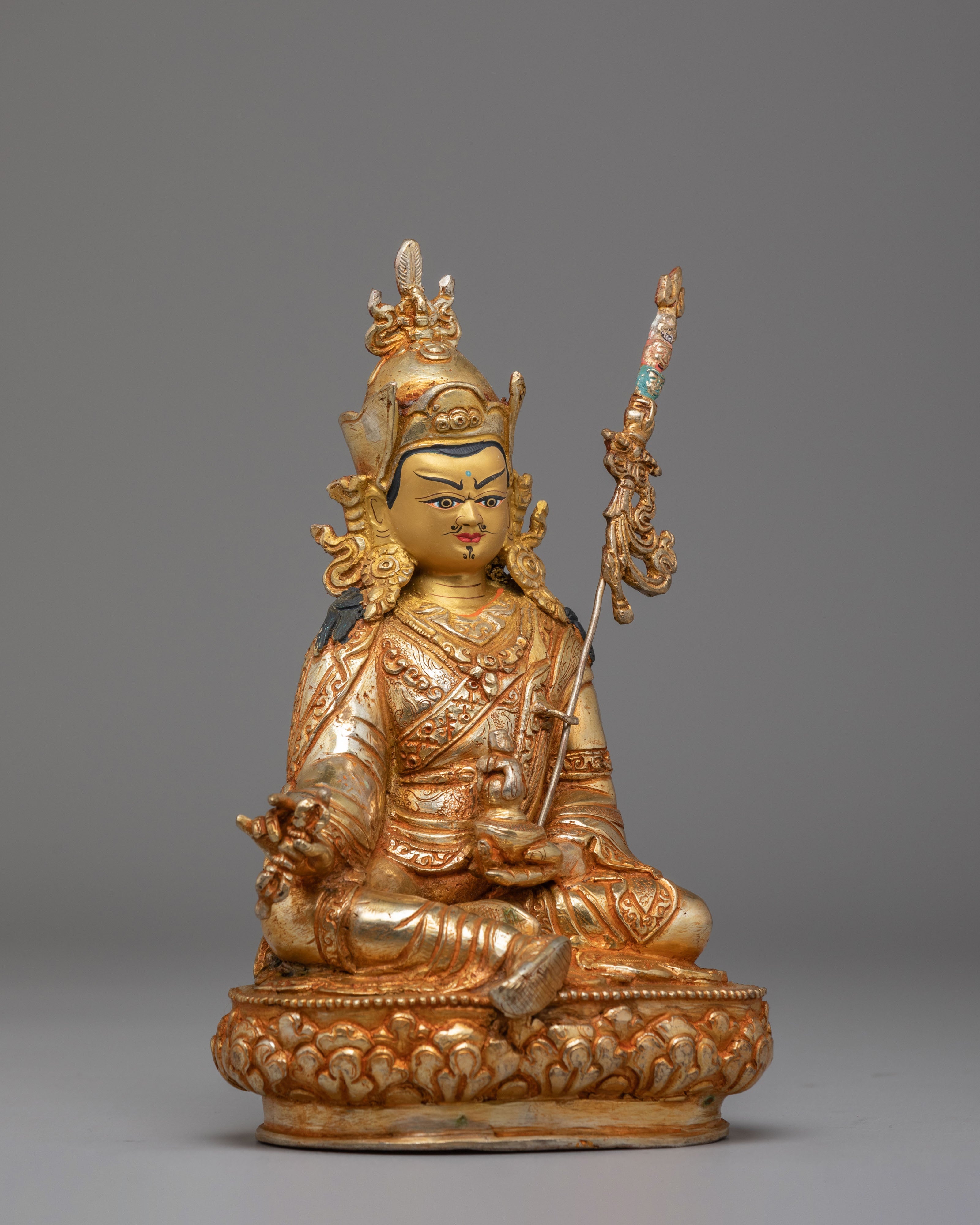 Traditional Buddhist Guru Rinpoche Sculpture | Spiritual Decor for Meditation