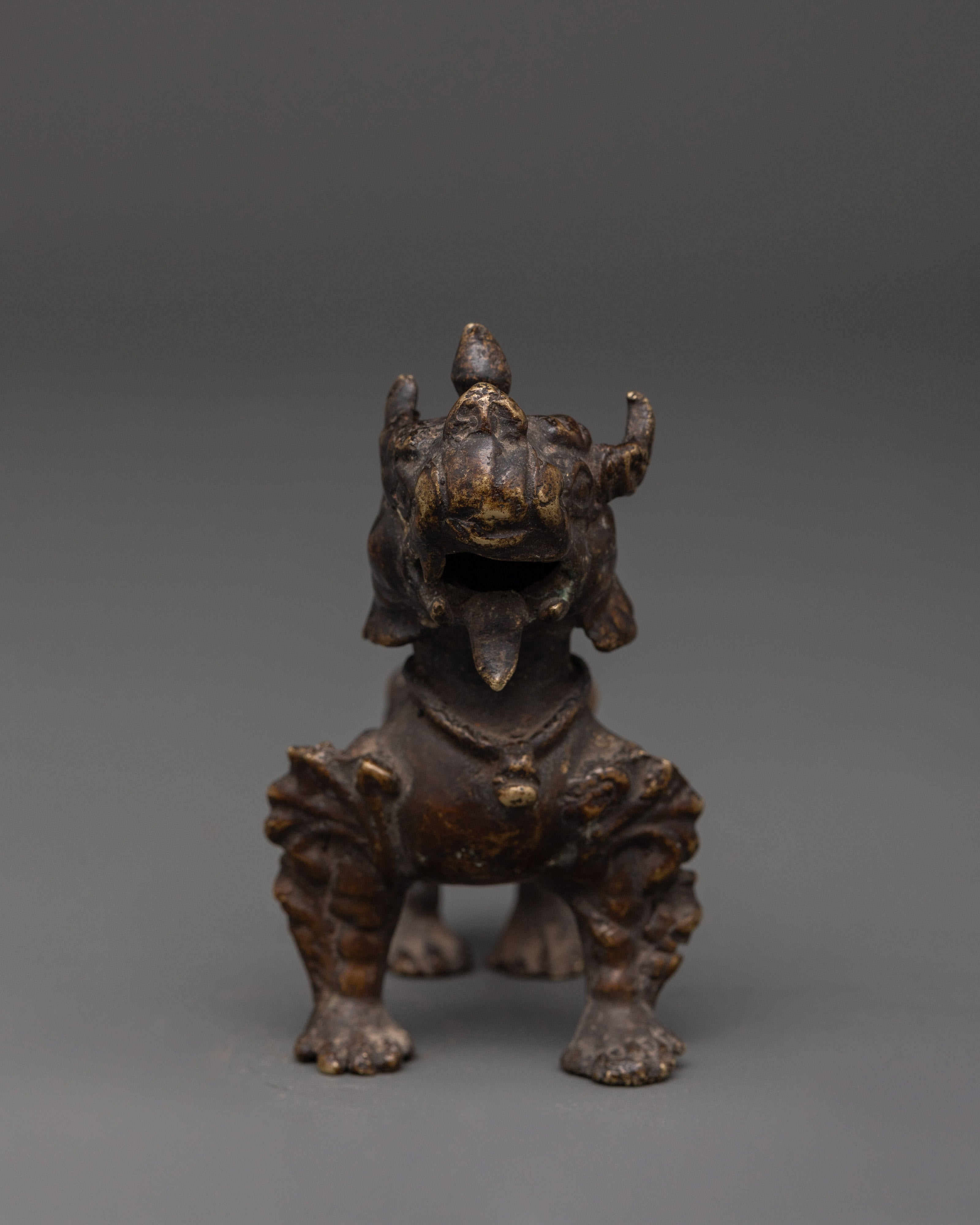 Handcrafted Bronze Lion Set | For Collectors & Interior Accents