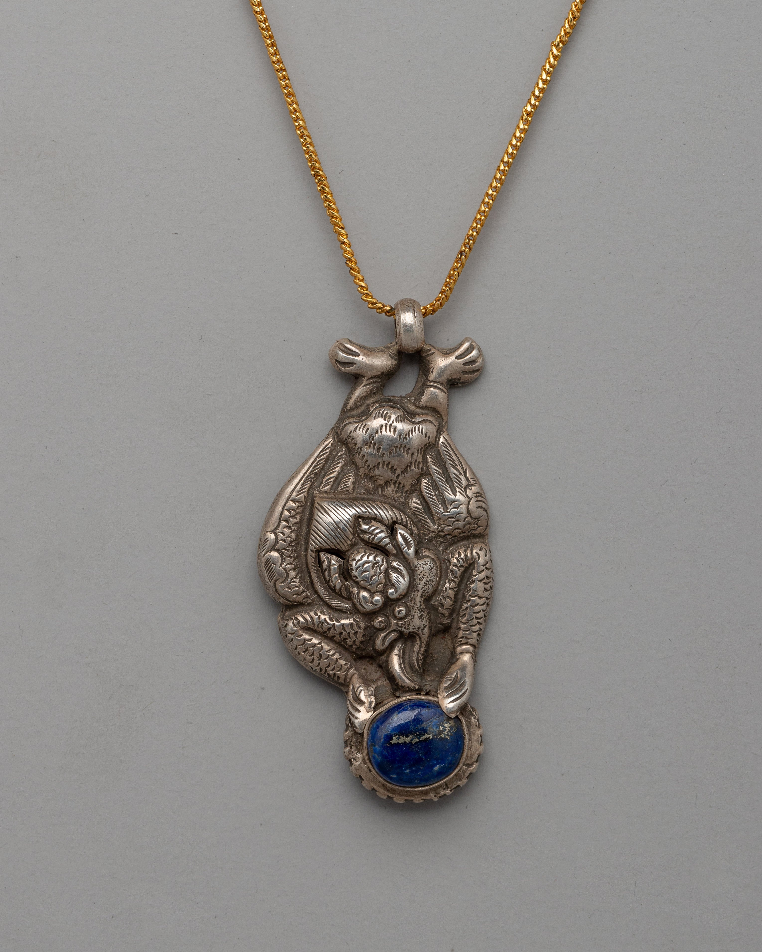 locket-with-lapis-lazuli