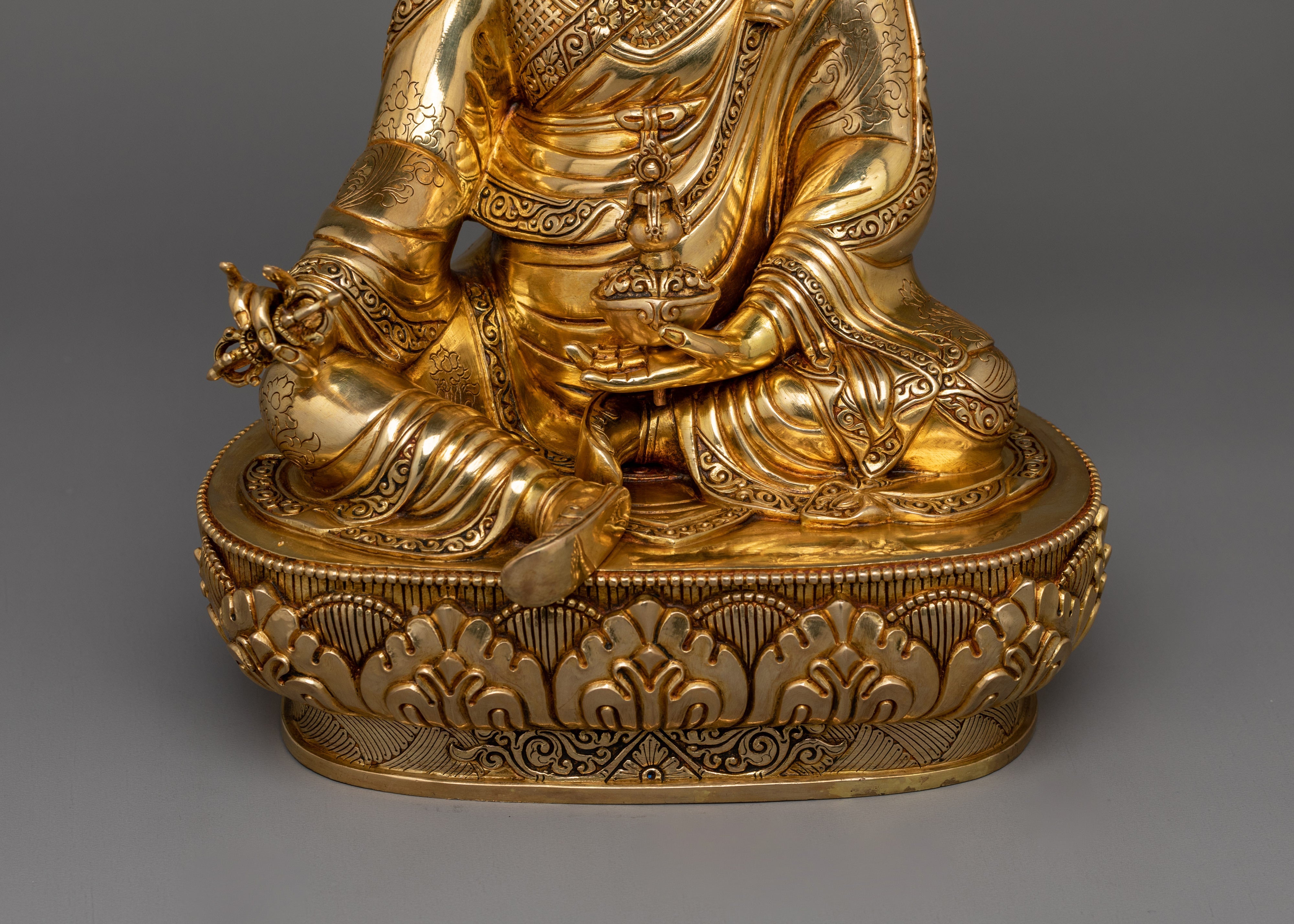 Sacred Figurine of Lord Padmasambhava | Buddha of Wisdom and Spiritual Power