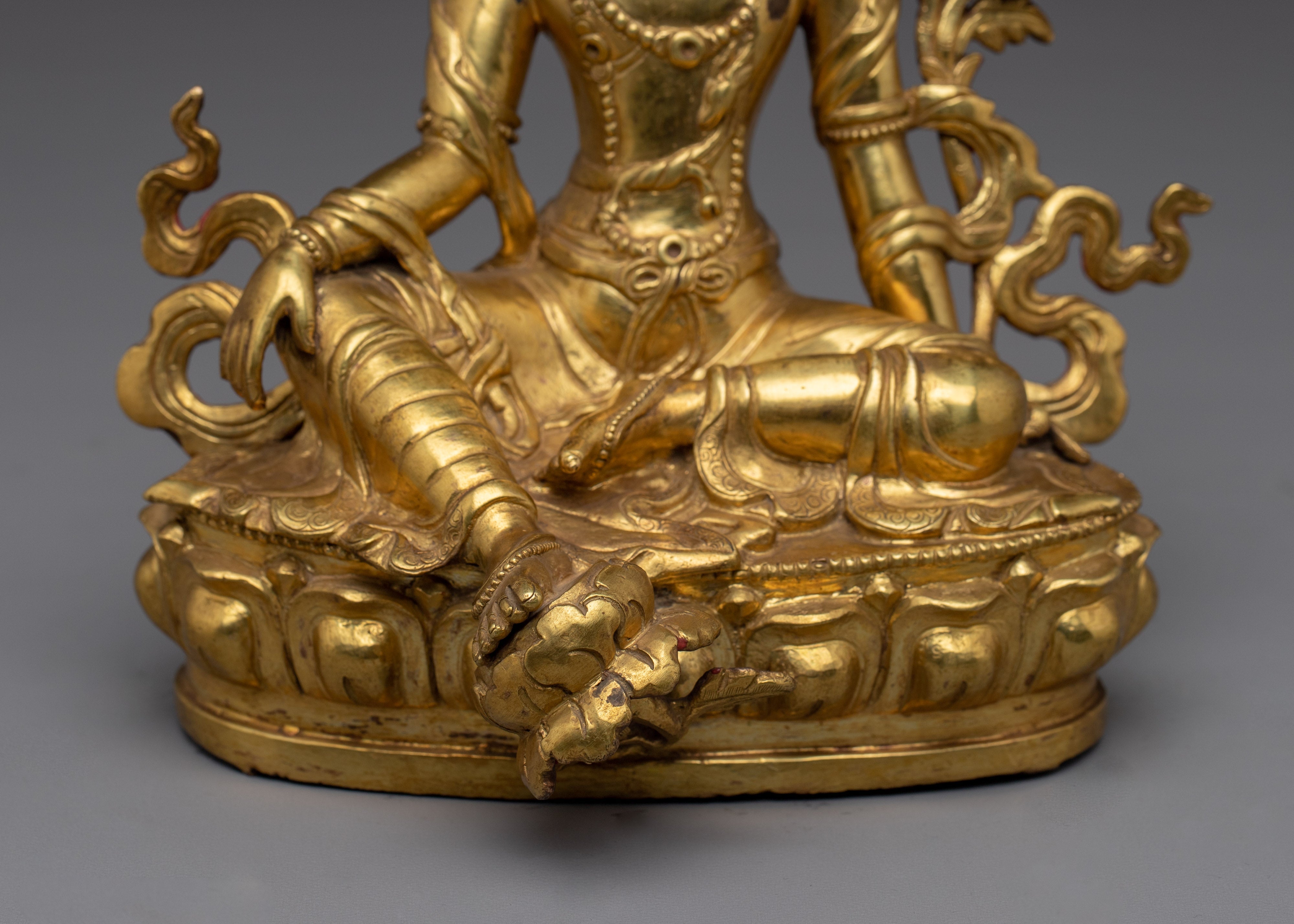 Golden Avalokiteshvara Statue | Bodhisattva of Compassion