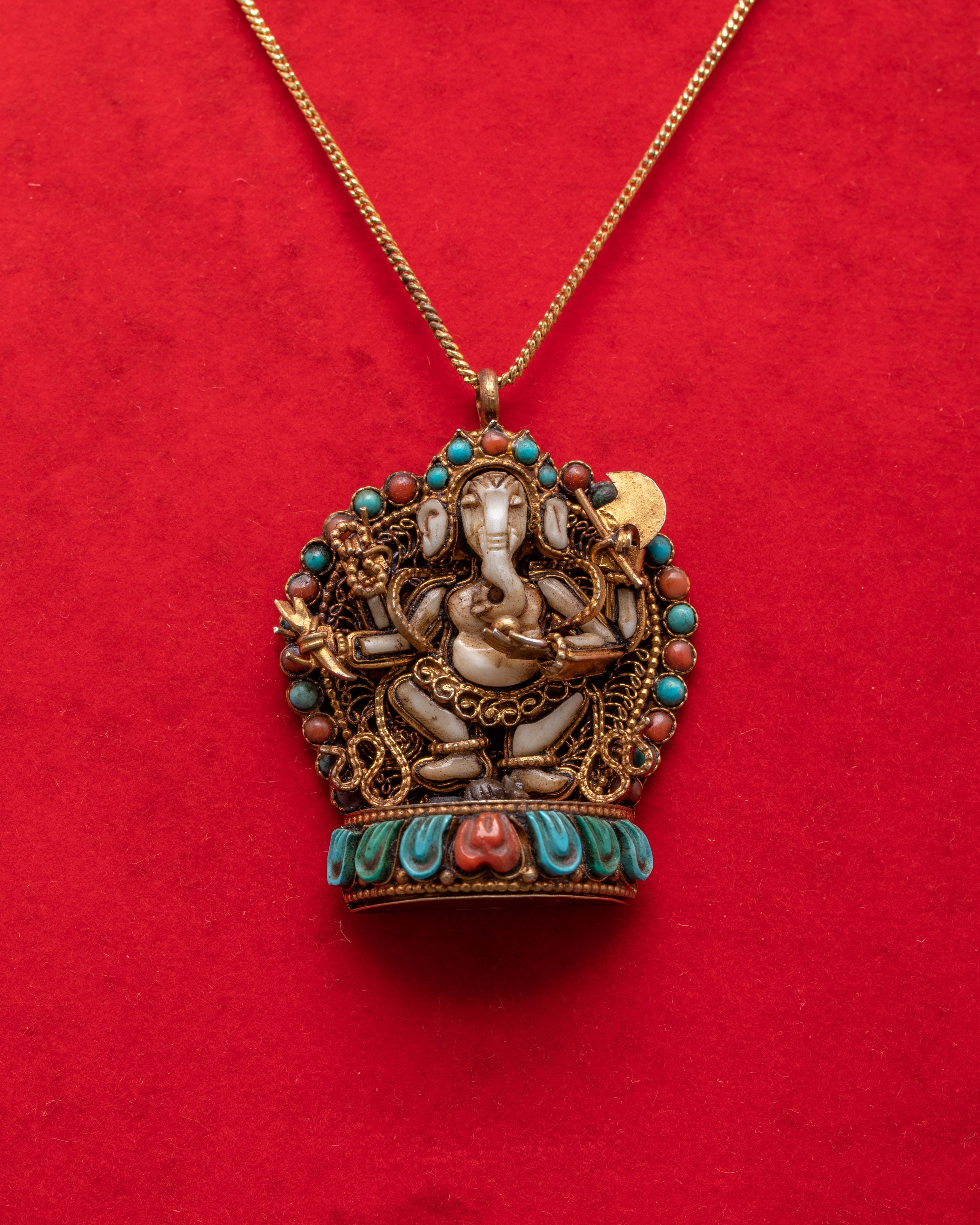 Lord Ganesha Pendant | Embodiment of Wisdom and Prosperity