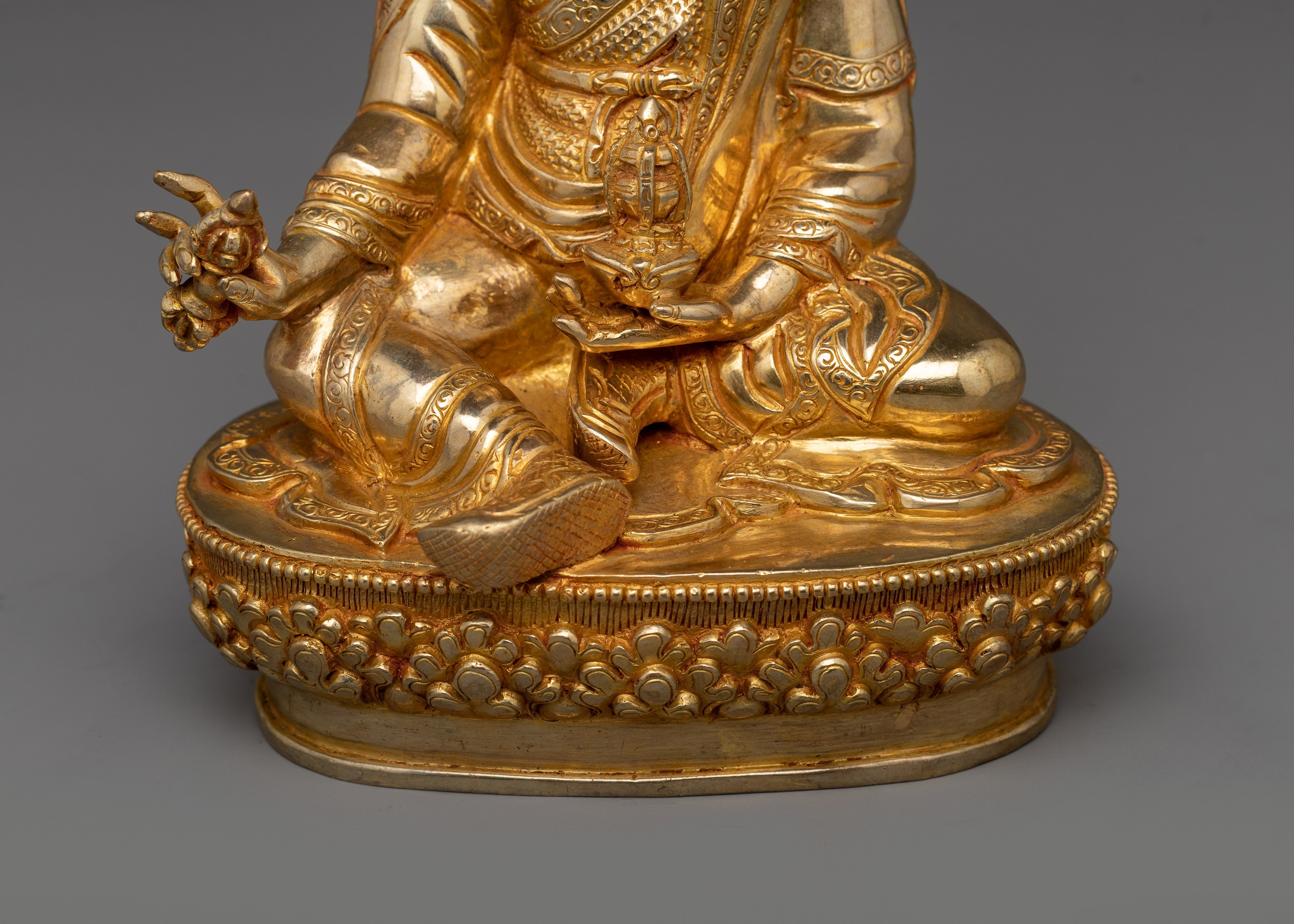 Guru Rinpoche Vajra Master of Vajrayana Buddhism | Profound Symbol of Enlightenment