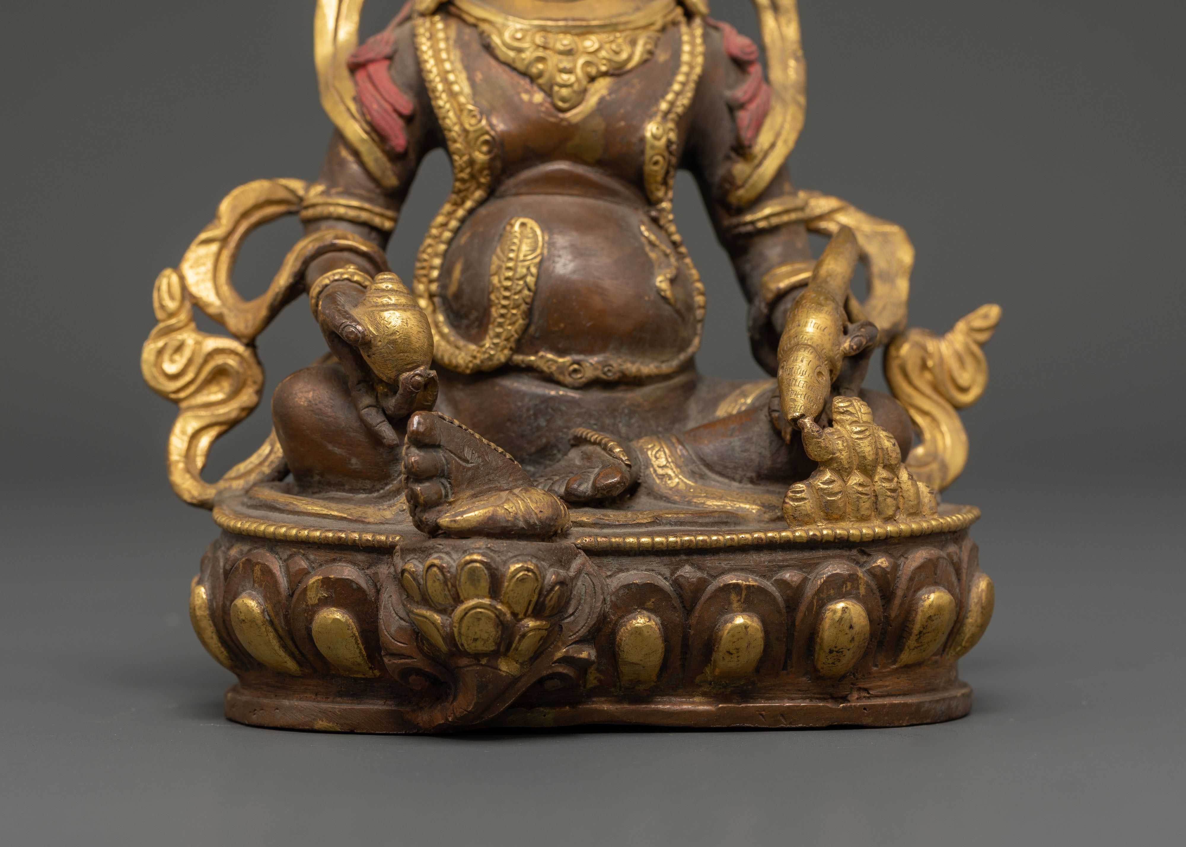 Spiritual Dzambhala Deity Statue | Wealth Deity Sculpture