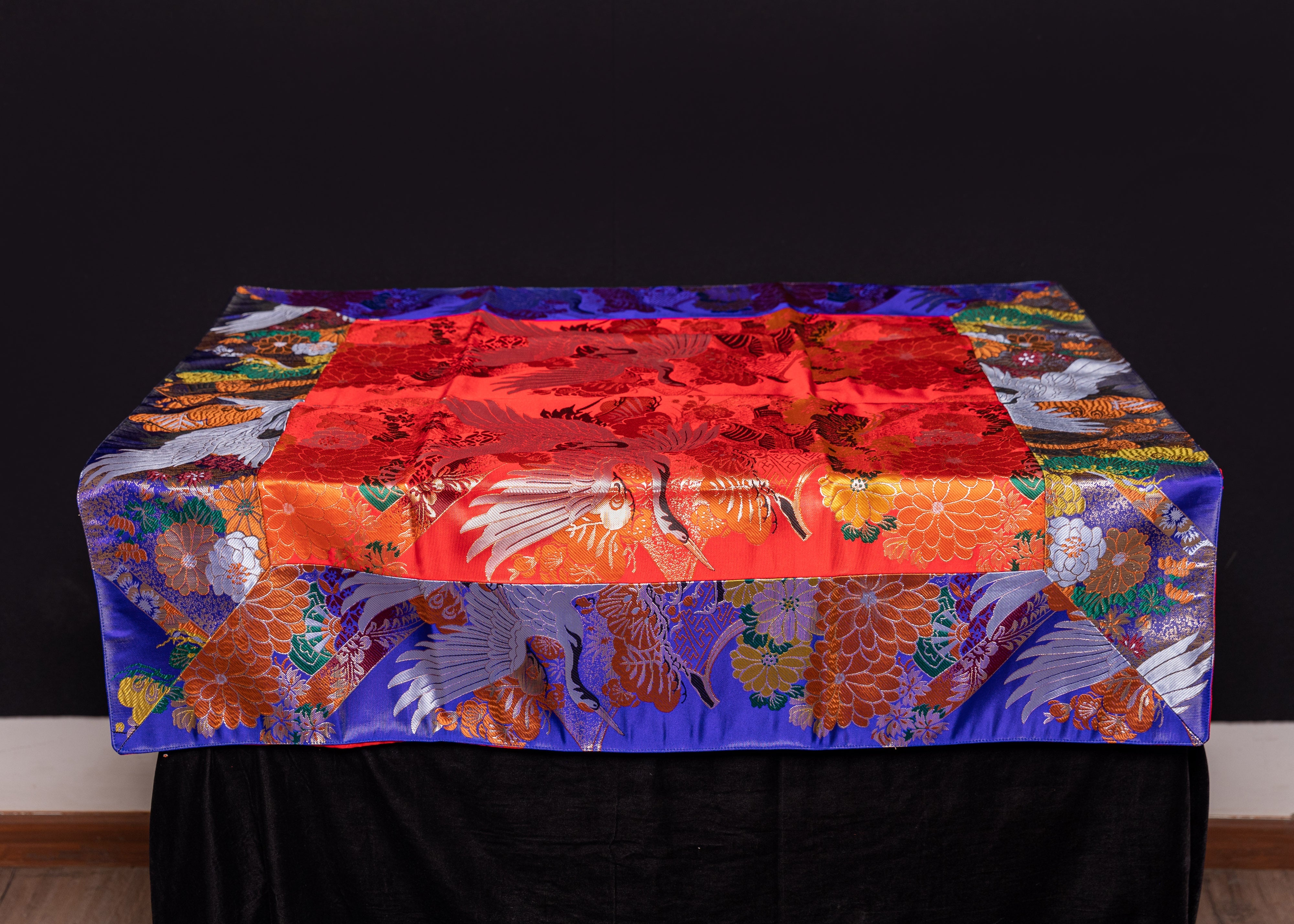 Table cloth for Home Decor | Living and Dining Spaces