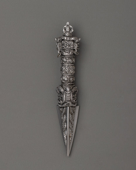 tibetan-iron-phurba-dagger