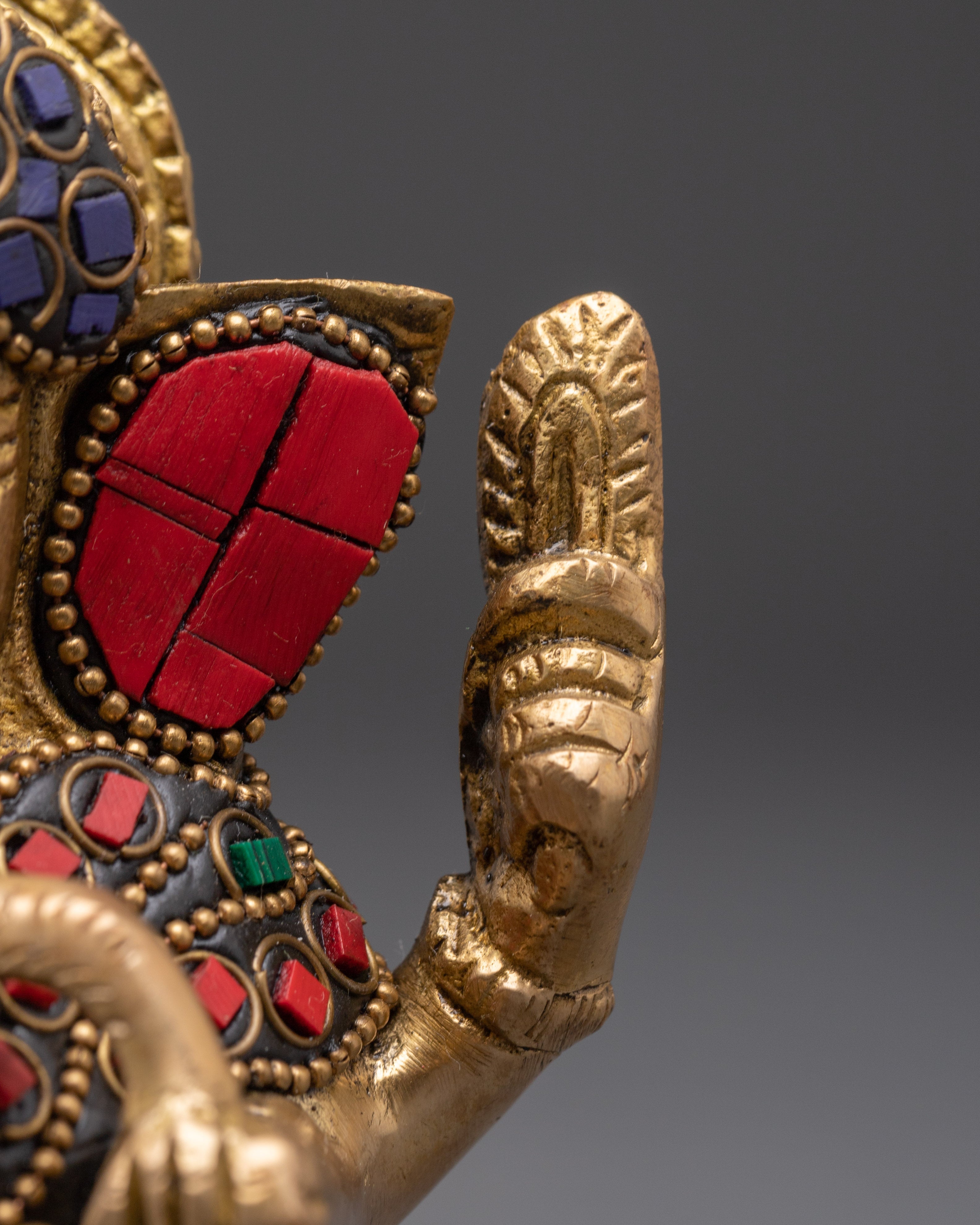 Hindu God Ganesha Statue | Handcrafted Ganesha Idol for Meditation & Blessings