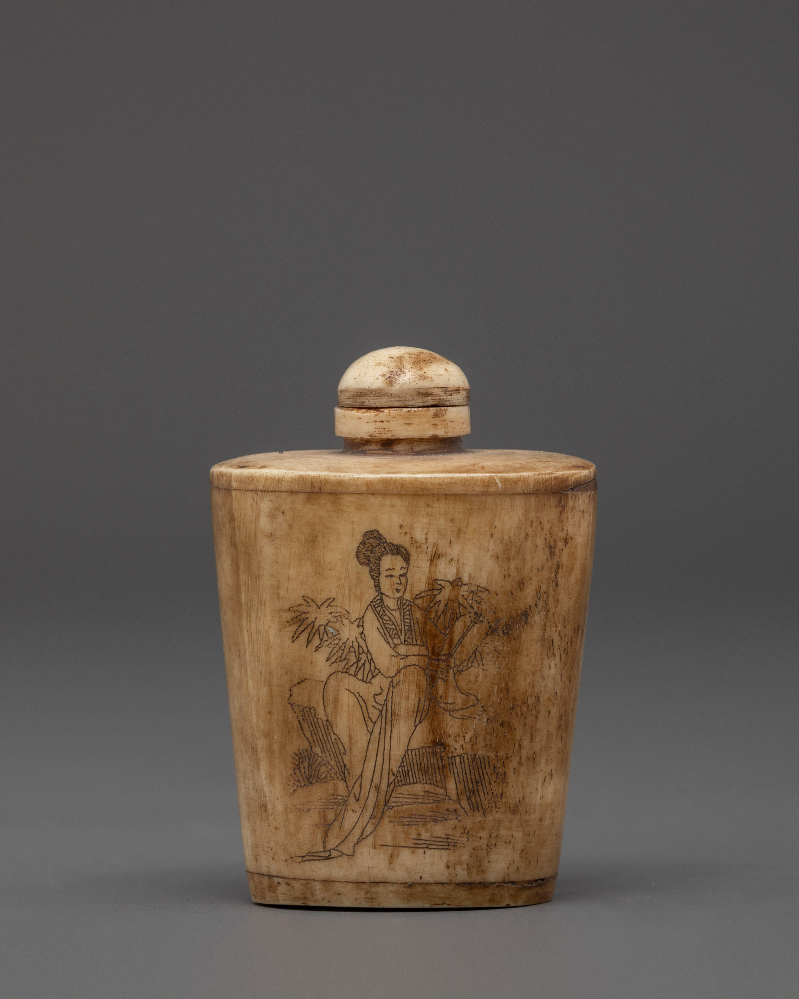 Ethically Sourced Buffalo Bone Snuff Bottle | Sacred Himalayan Altar