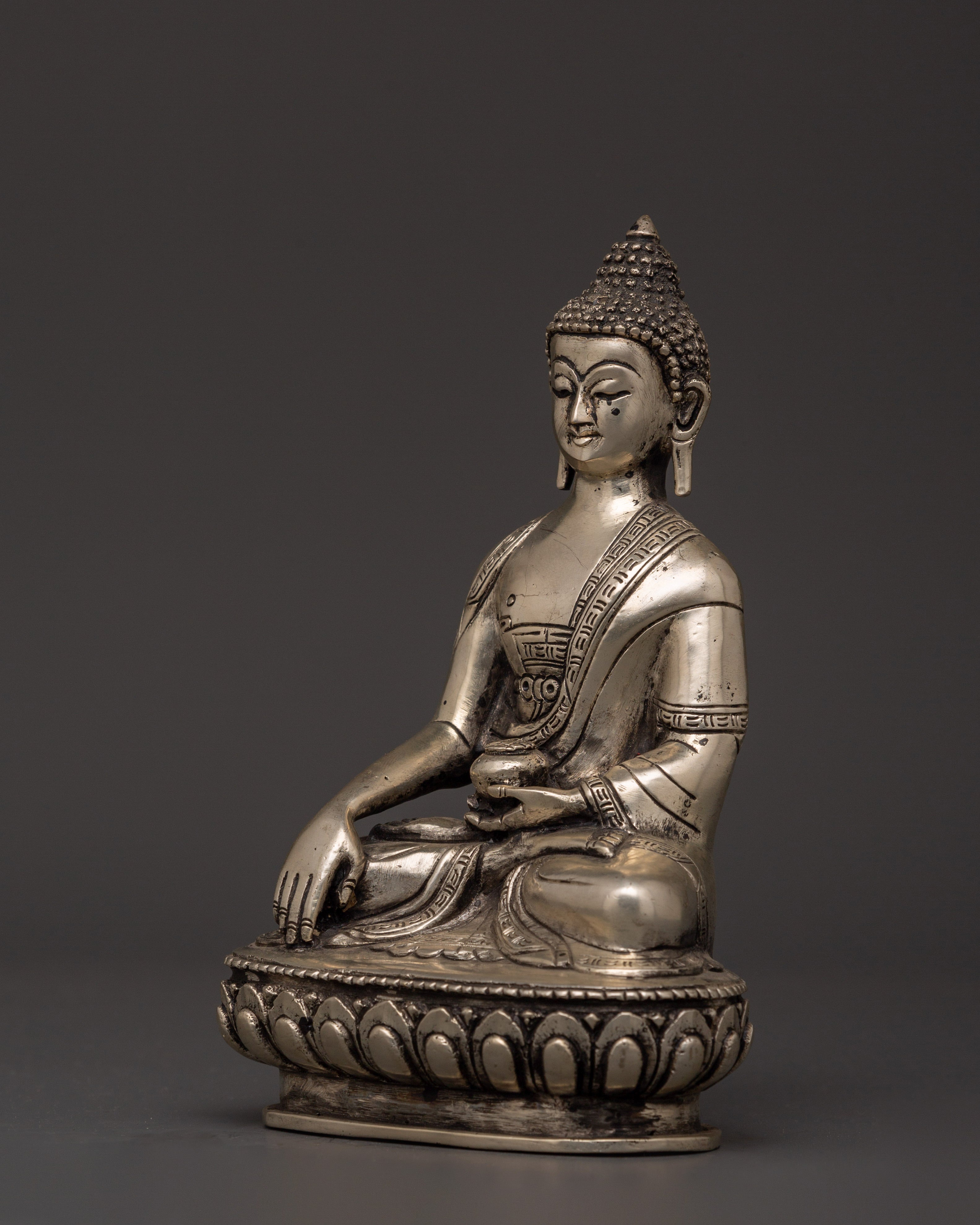 Silver-Plated Shakyamuni Buddha Statue | Buddhist Decor & Spiritual Serenity
