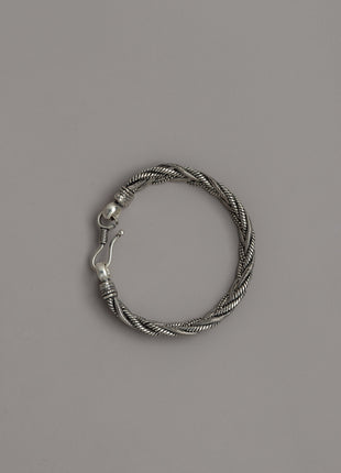 21 cm White Metal Bracelet | Lightweight Ethnic Jewelry