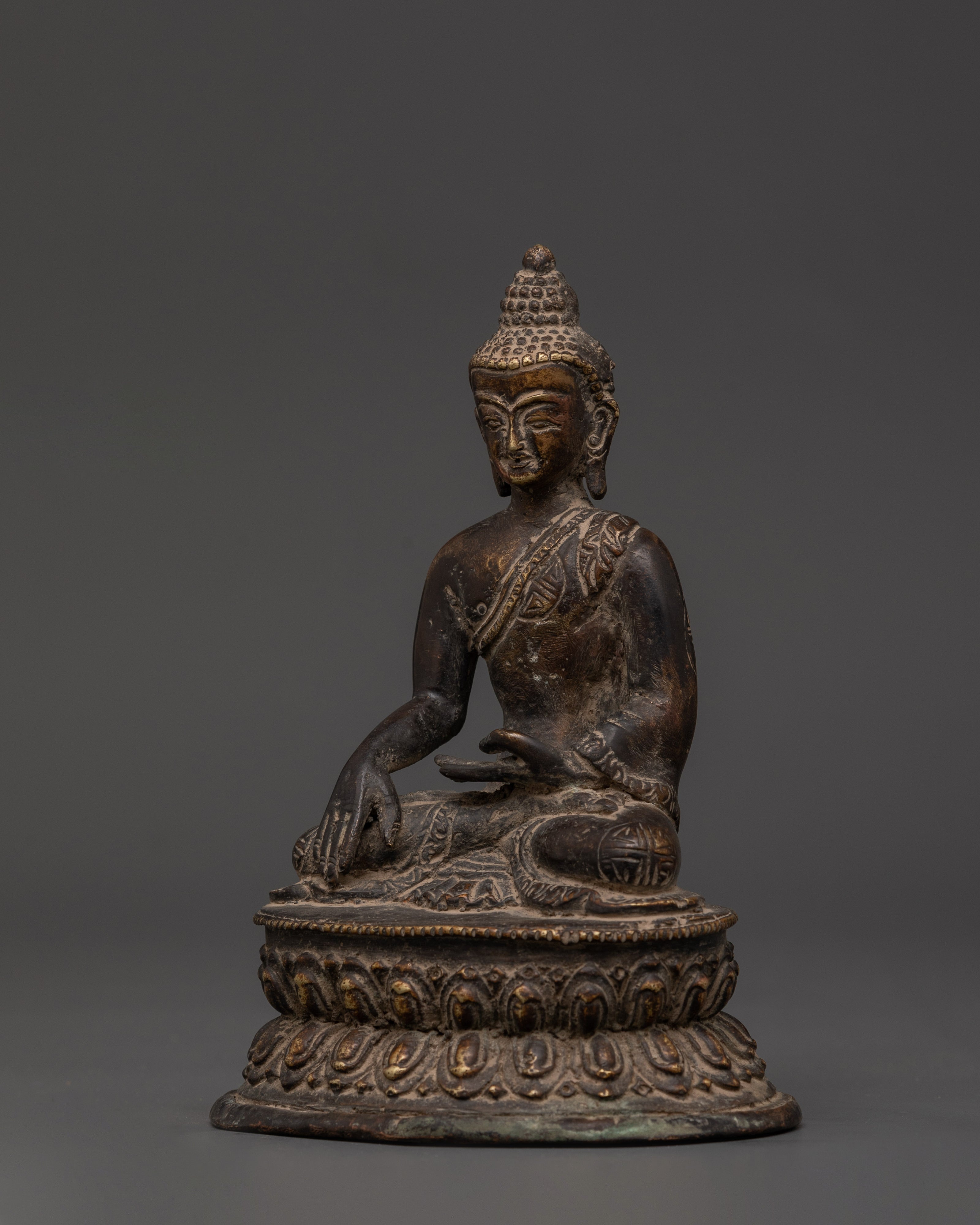 Antique Finish Shakyamuni Buddha Oxidized Copper Statue | Tibetan Buddhist Decor