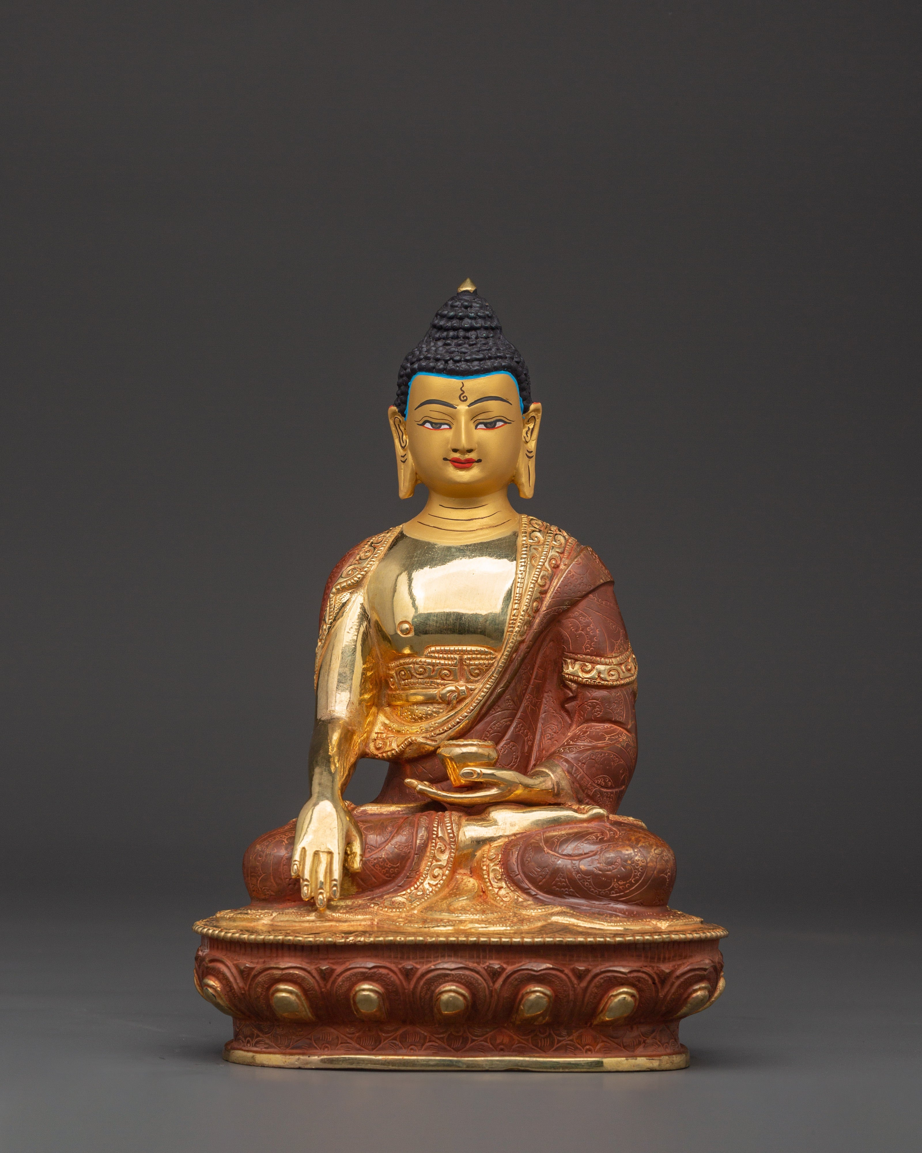 Handcrafted Shakyamuni Buddha Statue: The Enlightened Sage