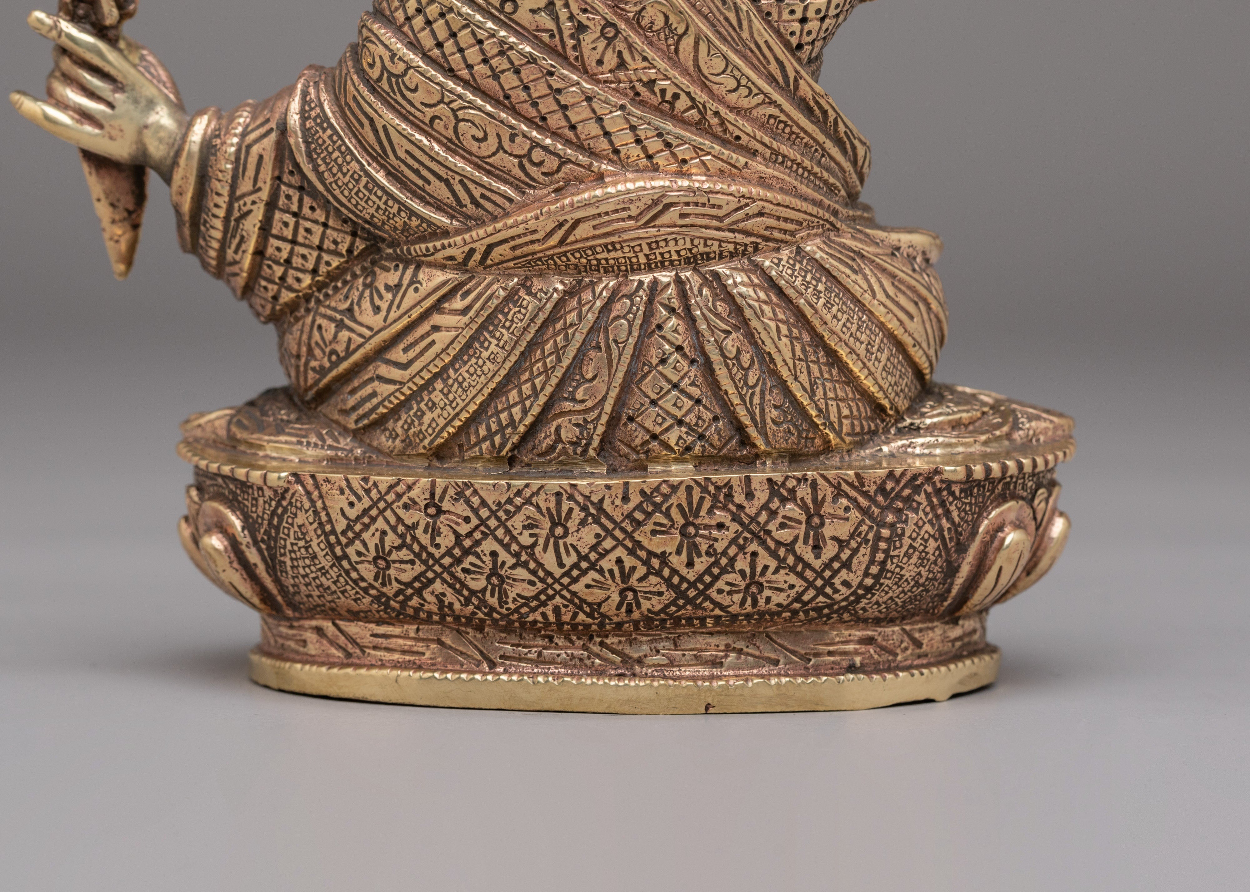 Karmapa Buddhist Statue | Spiritual Enlightenment Decor