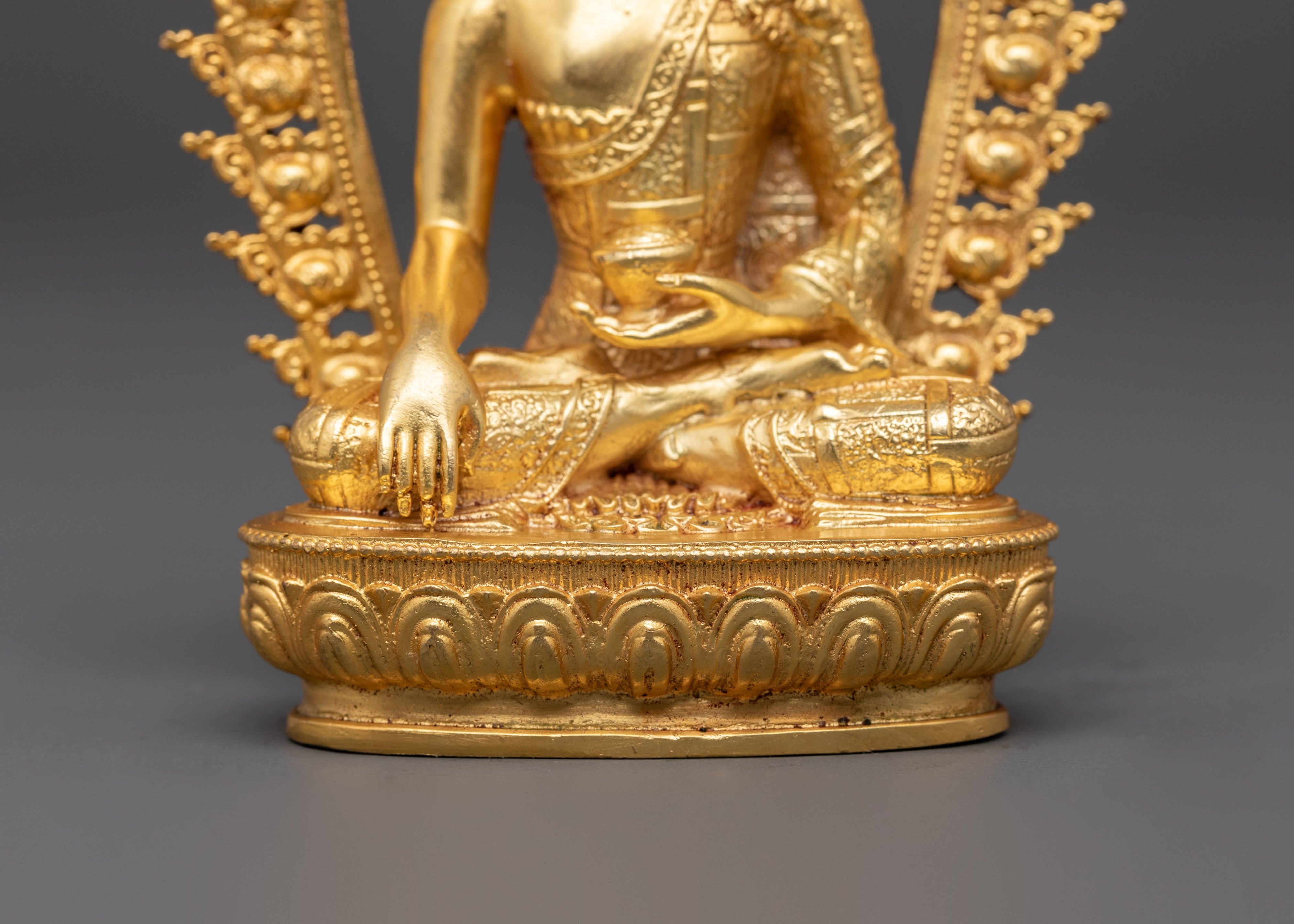 Sacred Himalayan Shakyamuni Buddha Statue | Peaceful Buddha Figurine for Meditation