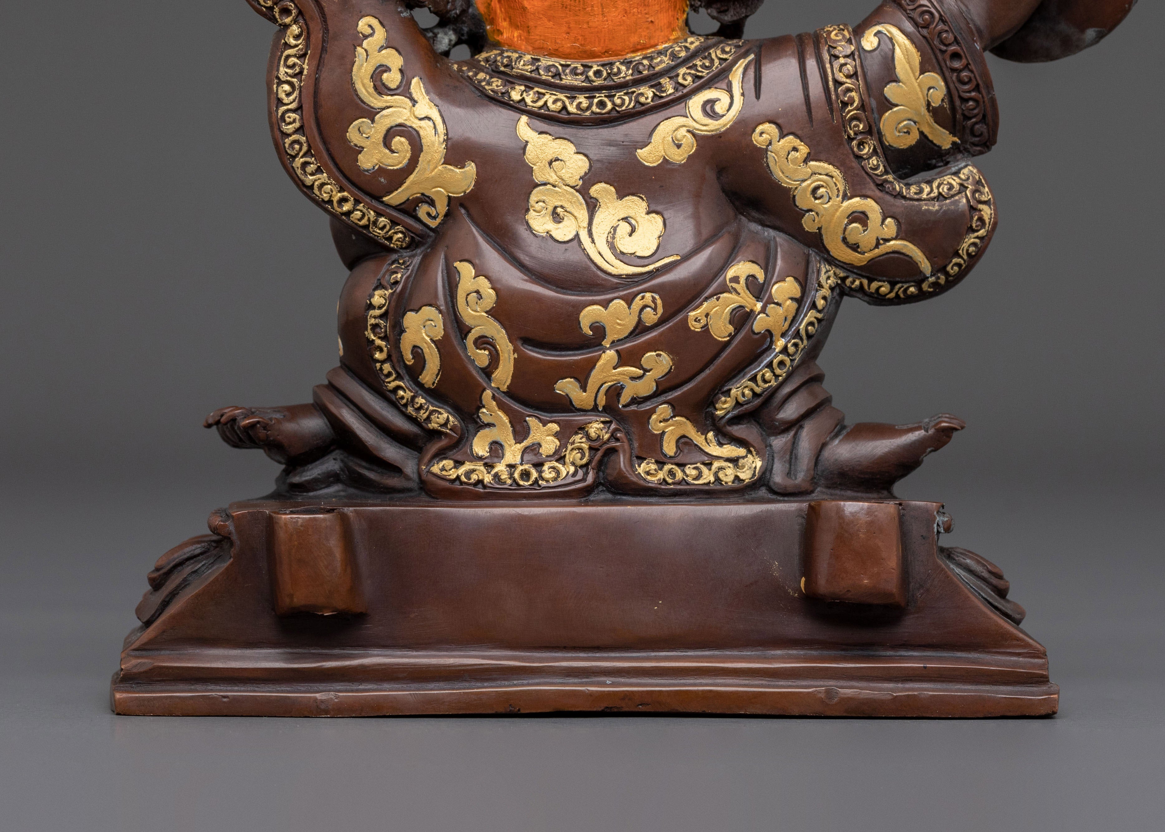 Formidable Buddhist Protector Mahakala Bernakchen Statue