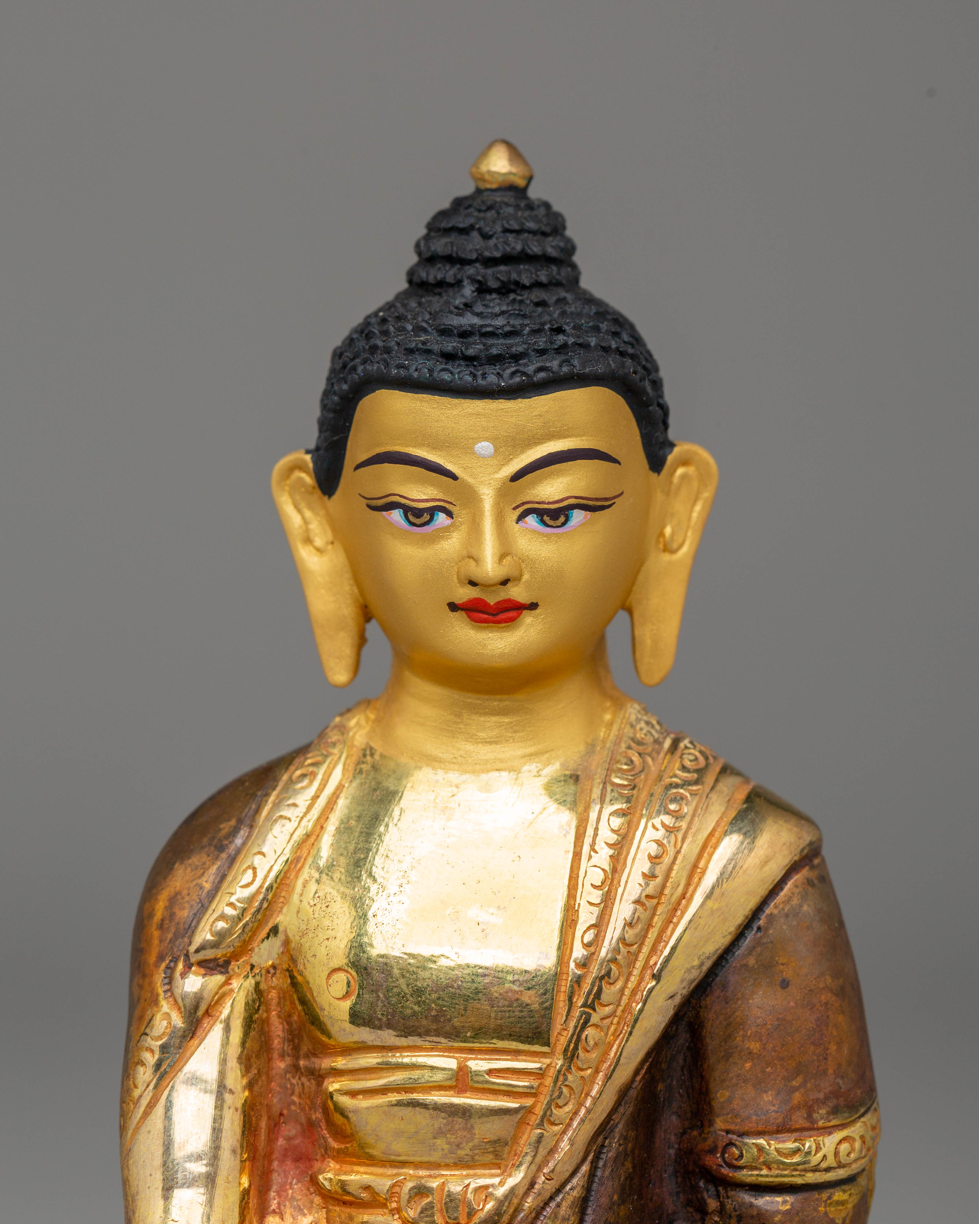 Traditional Statue of Shakyamuni Buddha | Serene Buddha Figurine