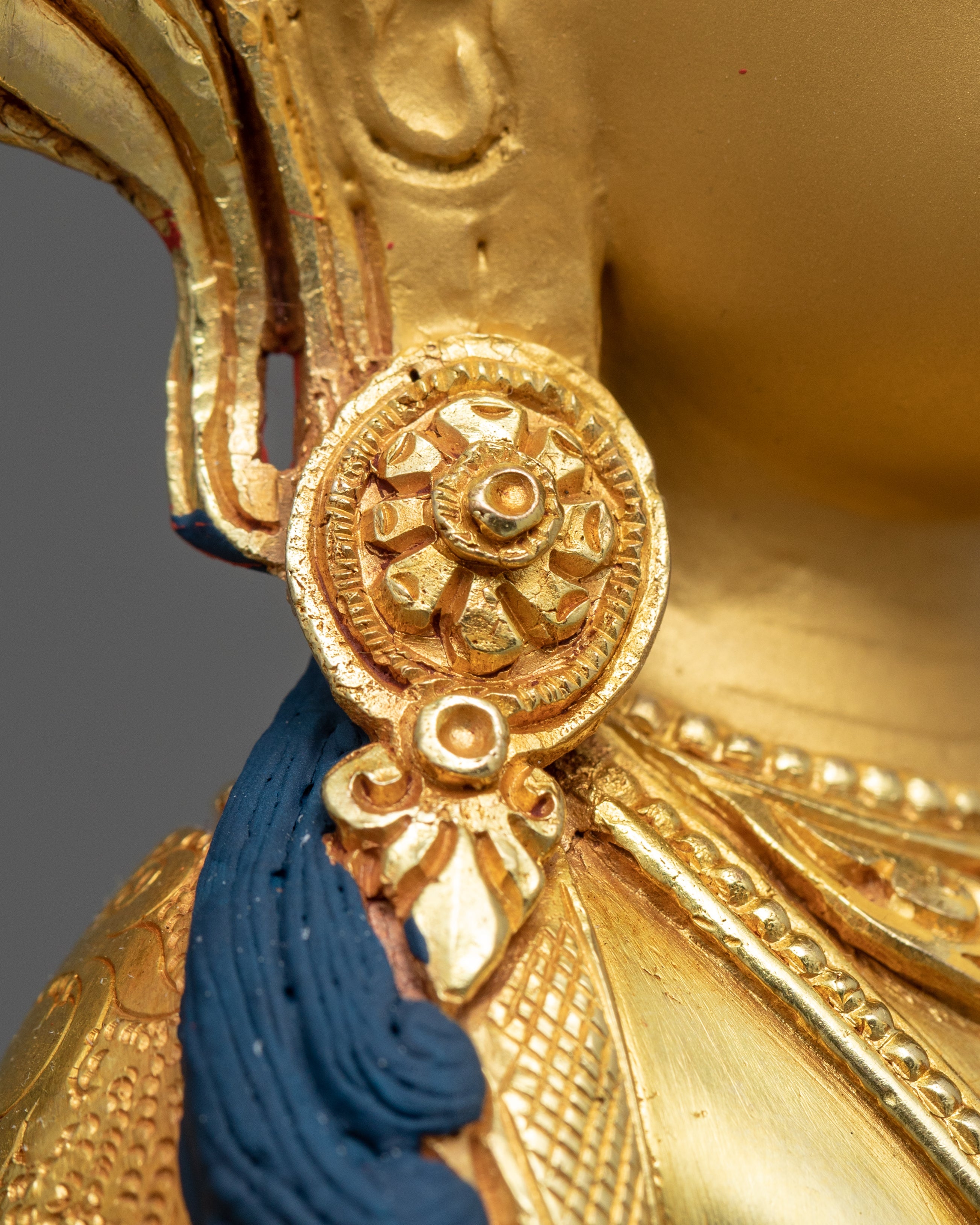 Four Armed Chenrezig Sculpture | Traditional Himalayan Art of Nepal