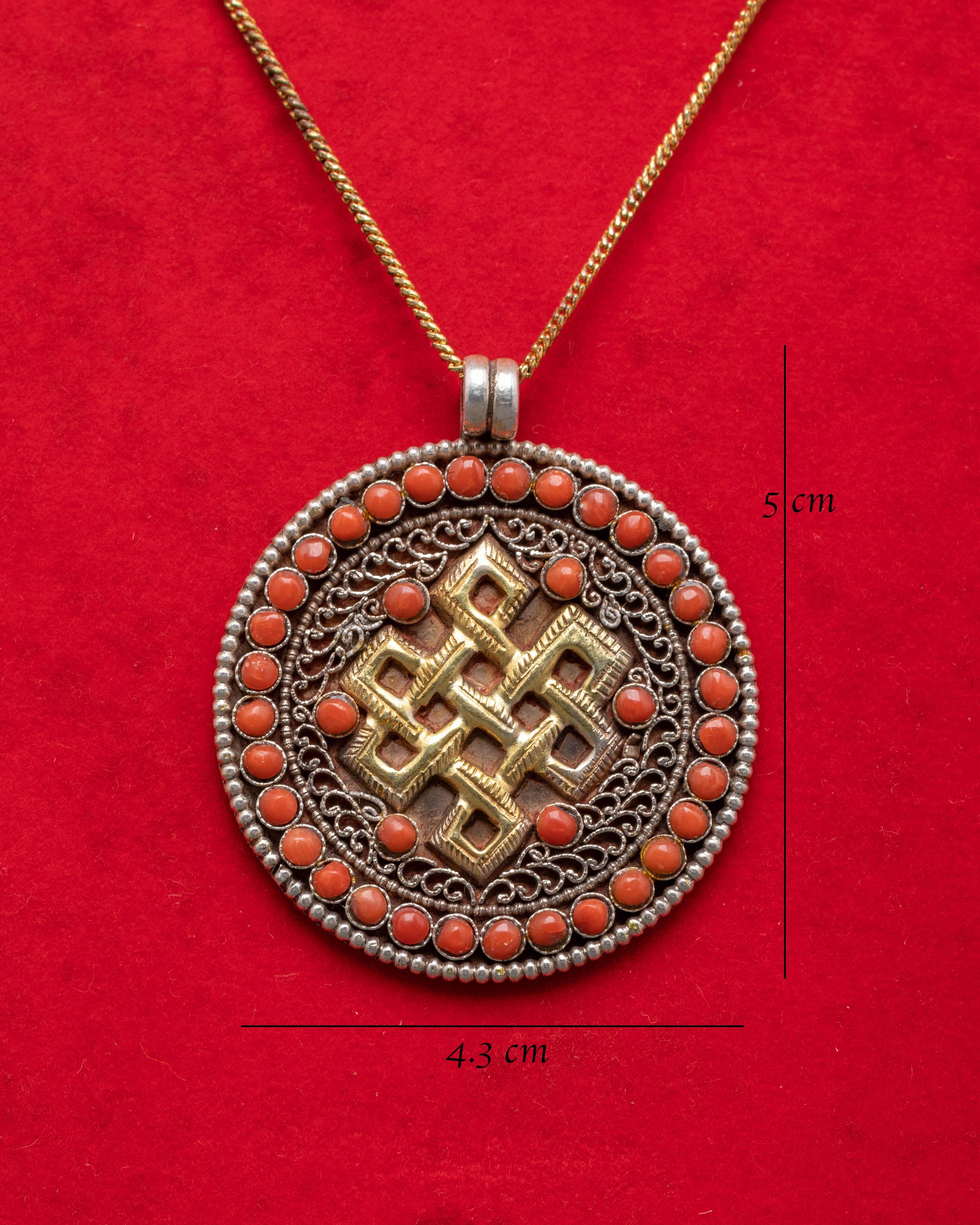 Endless Knot Silver Pendant | A Symbolic Spiritual Accessory