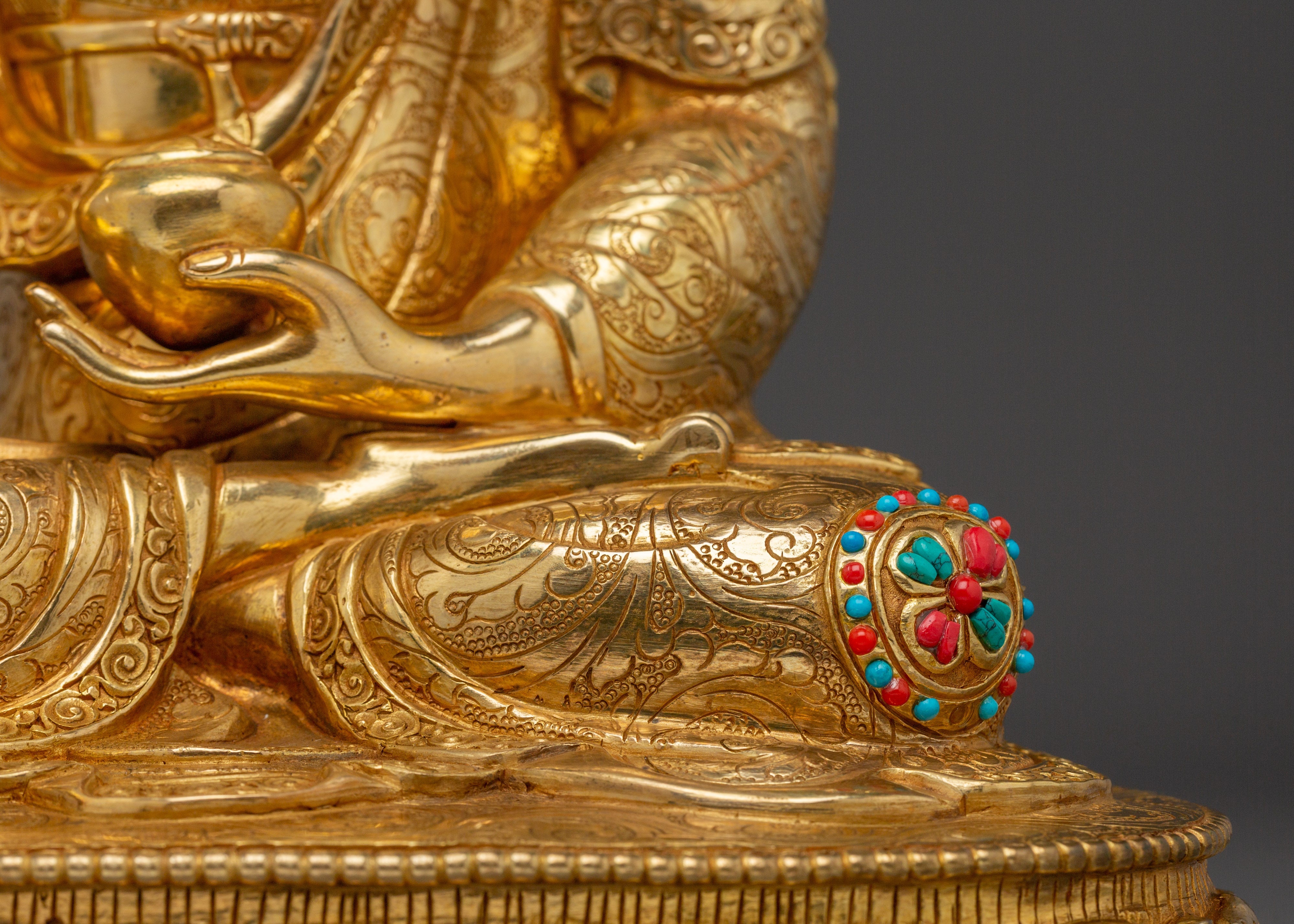 Golden First Buddha Shakyamuni | Founder of the Buddhist Religion