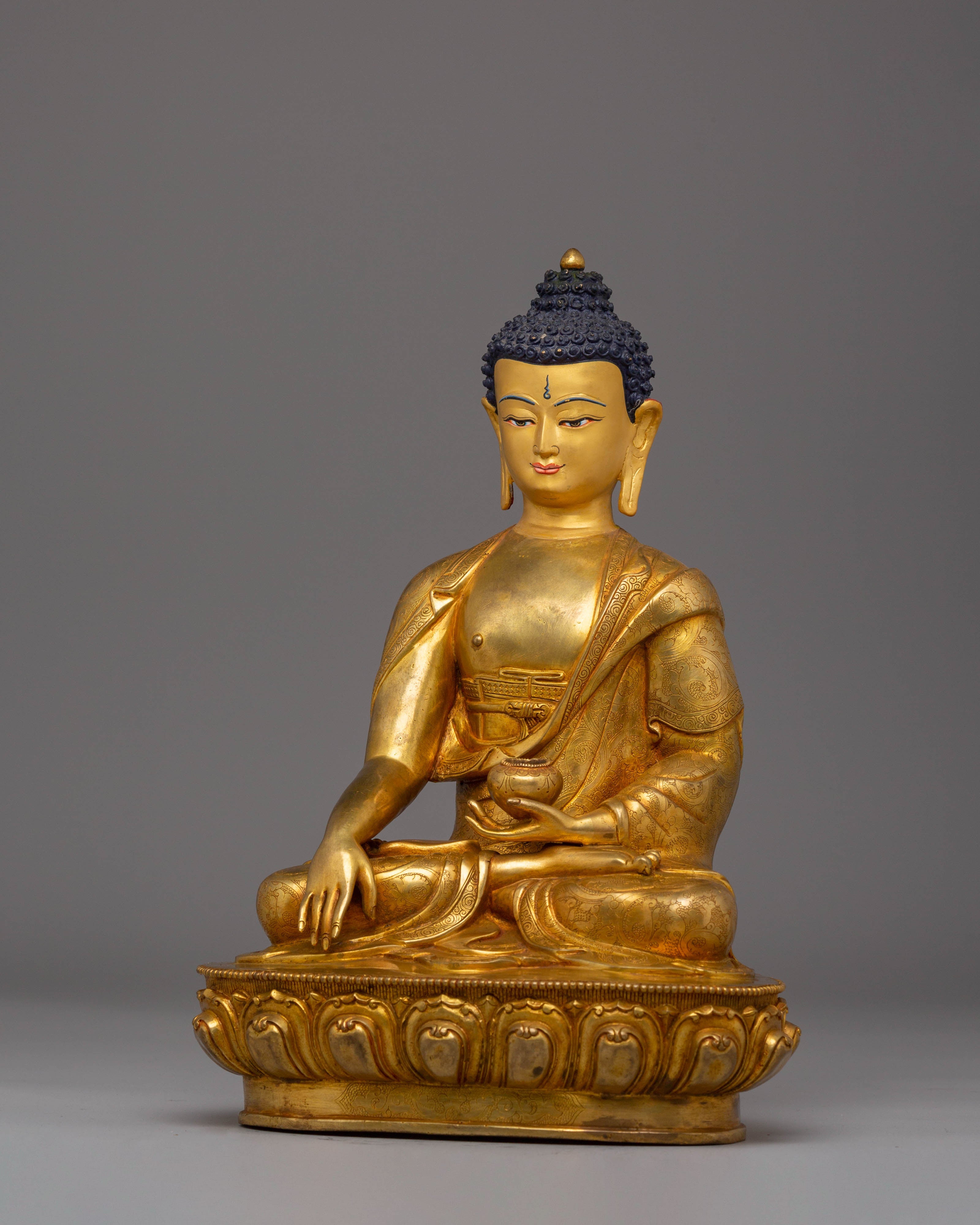 Handmade Golden Shakyamuni Buddha for Altars and Decoration