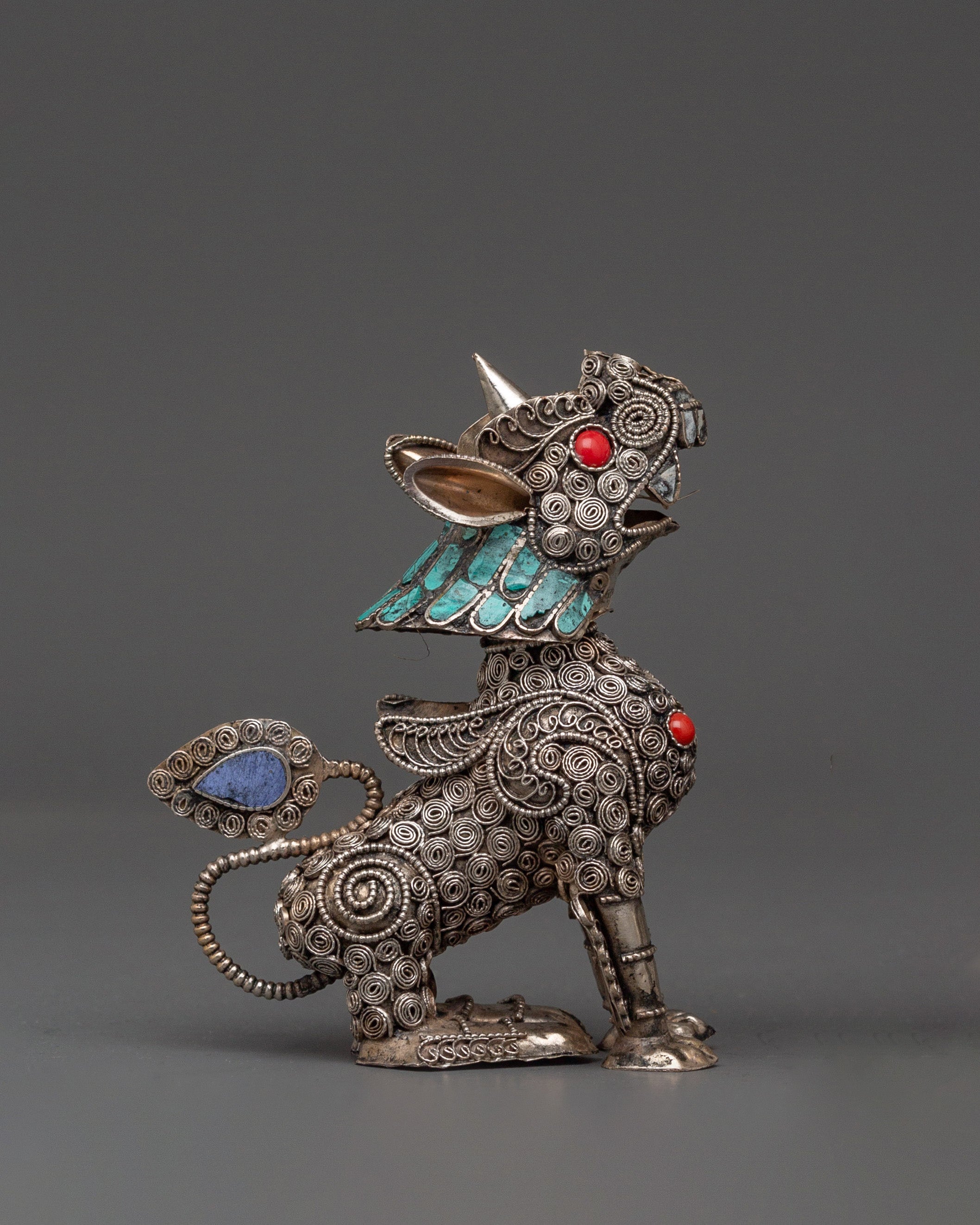 White Metal Guardian Lion Statue Set
