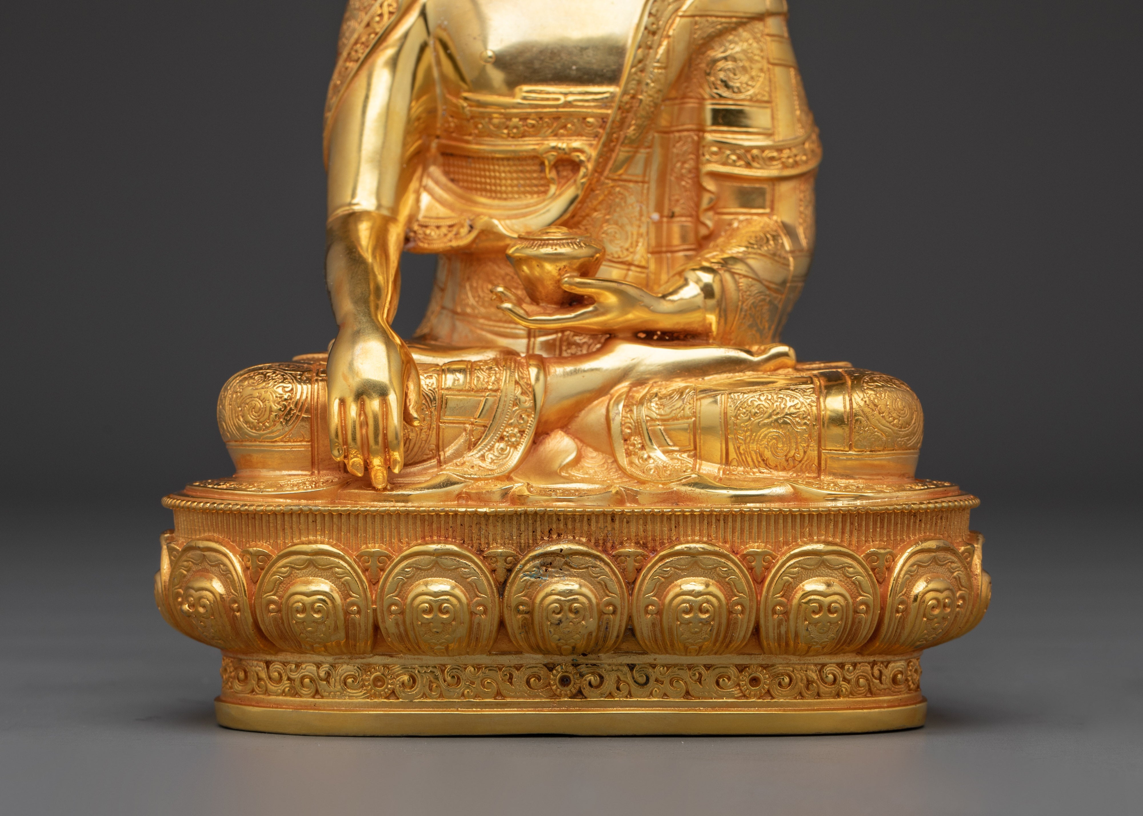 Enlightenment Figurine of Shakyamuni Buddha | Dharma teacher