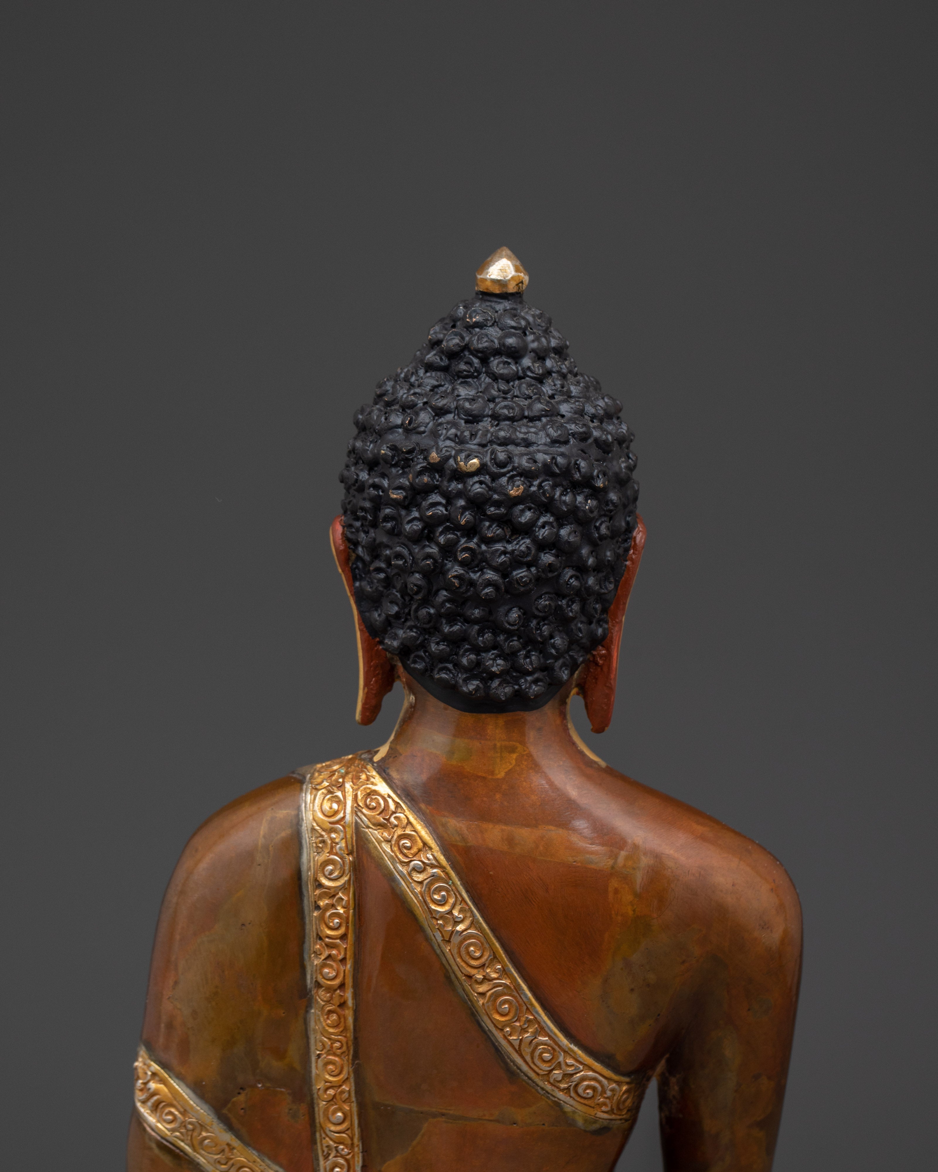 Shakyamuni Buddha in oxidized copper | Awakened Gautama Buddha