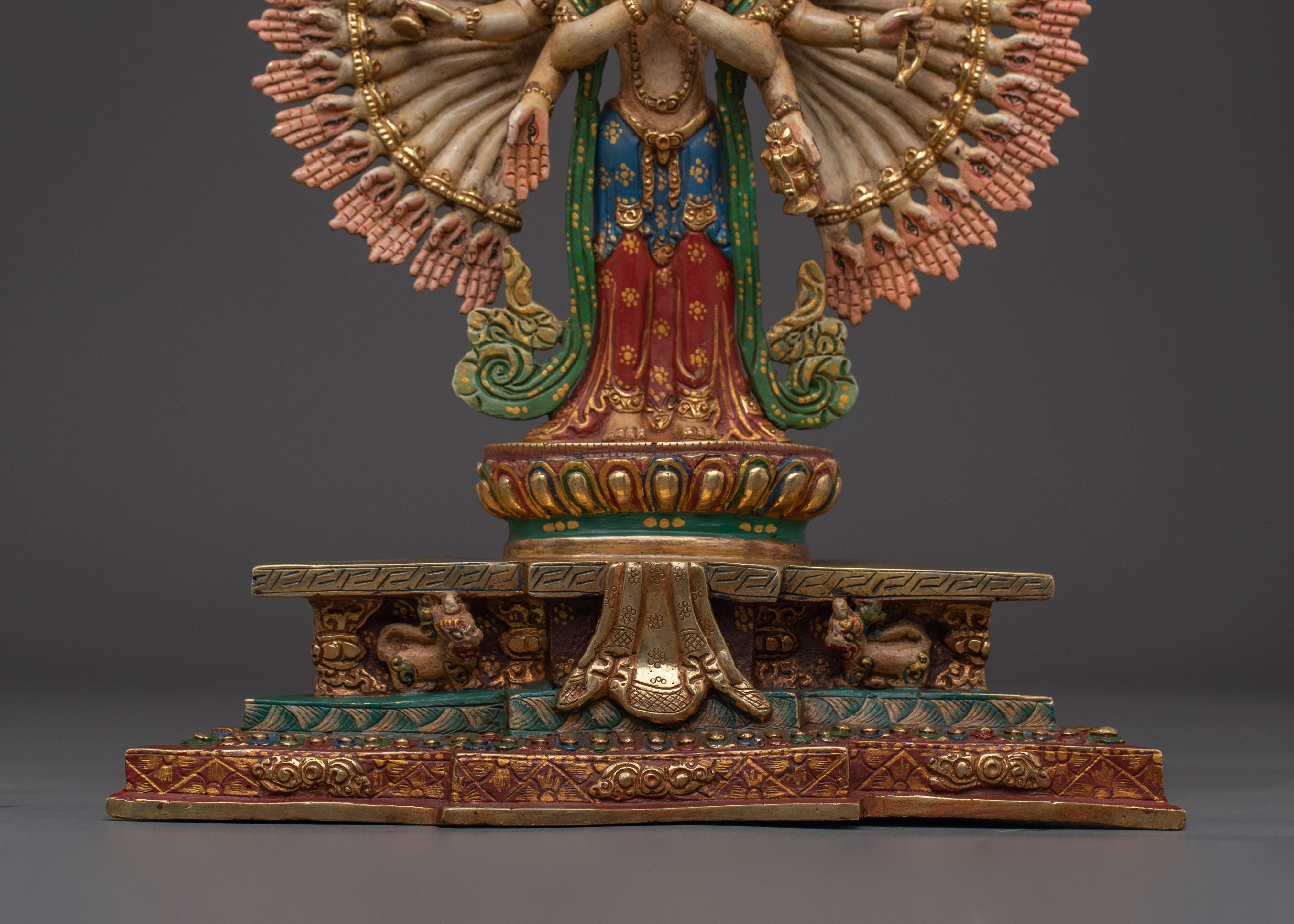 Buddhist Deity 1000 Armed Chenresig | Bodhisattva of Compassion