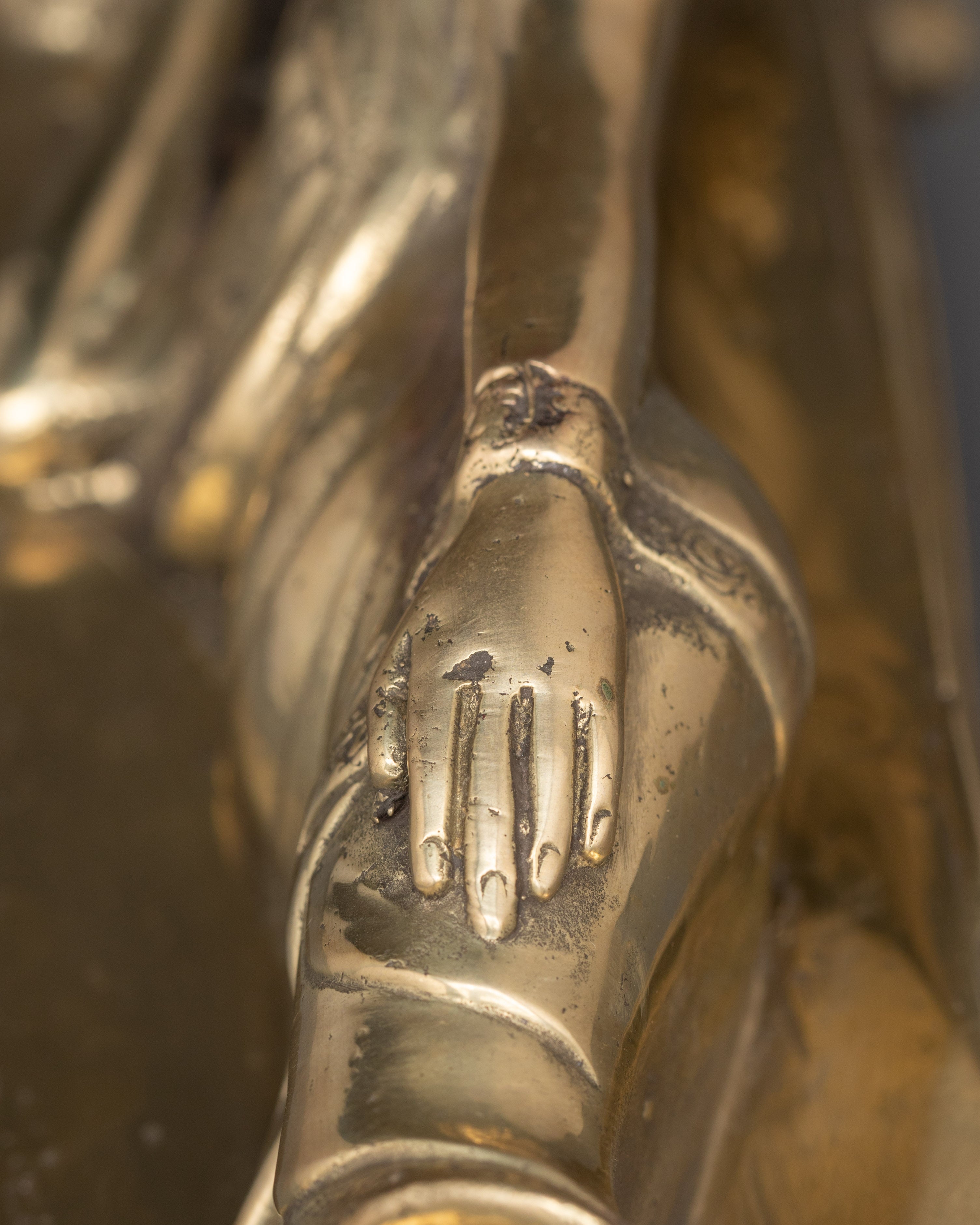Handcrafted Sleeping Buddha Statue for Meditation & Spiritual Art